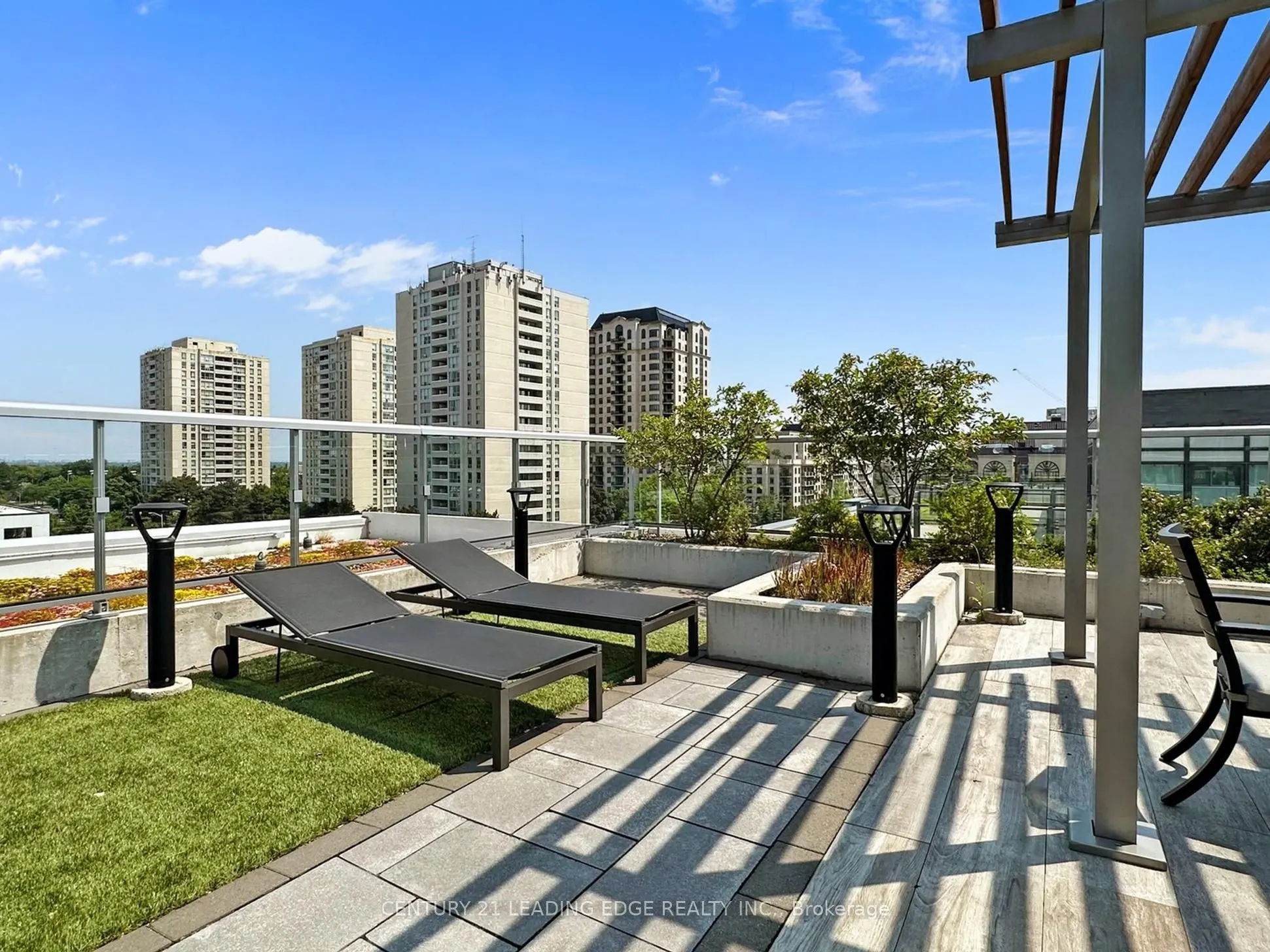 591 Sheppard Avenue E, #607