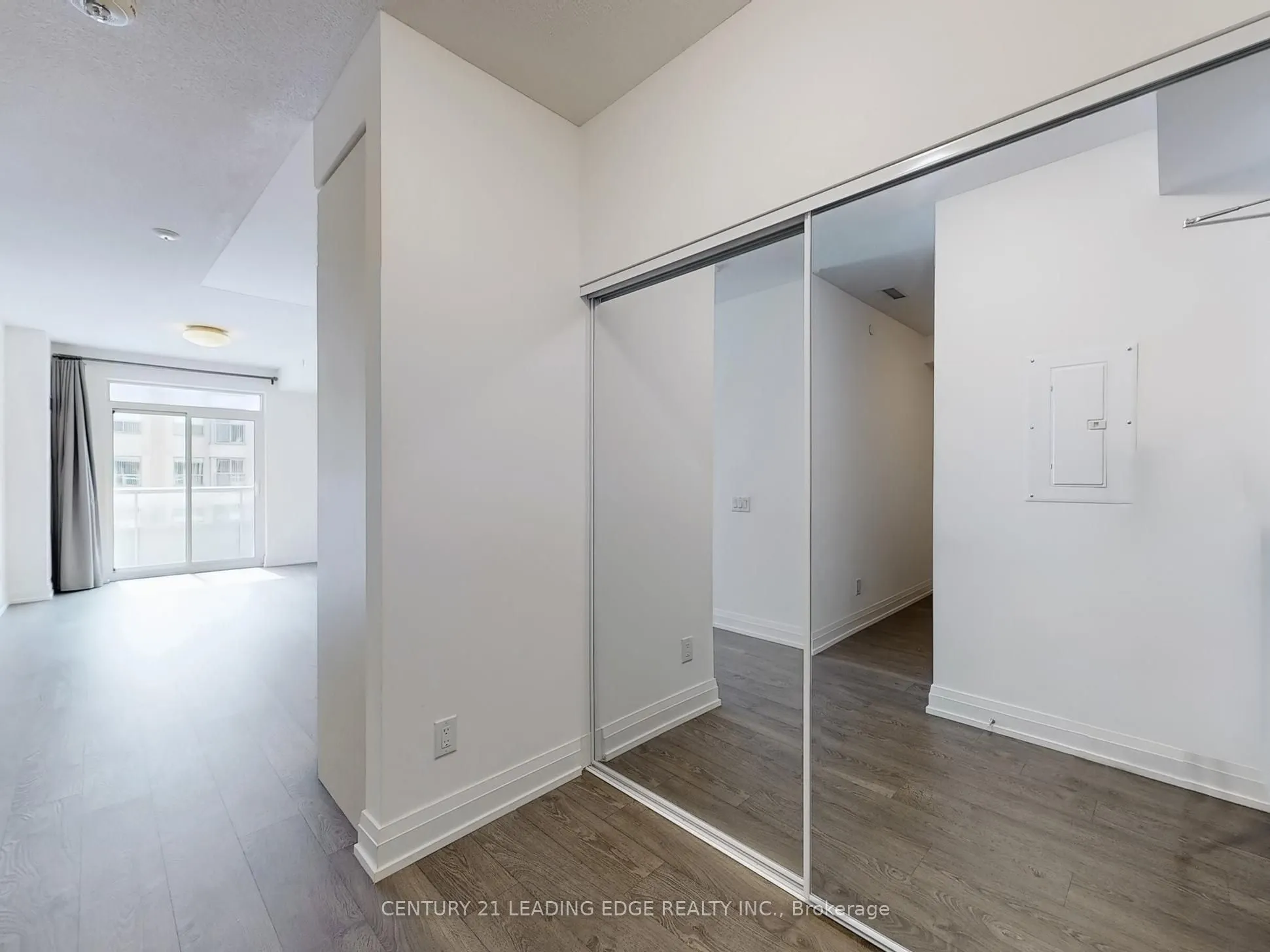 591 Sheppard Avenue E, #607