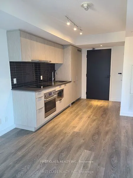 60 Shuter Street, #1810