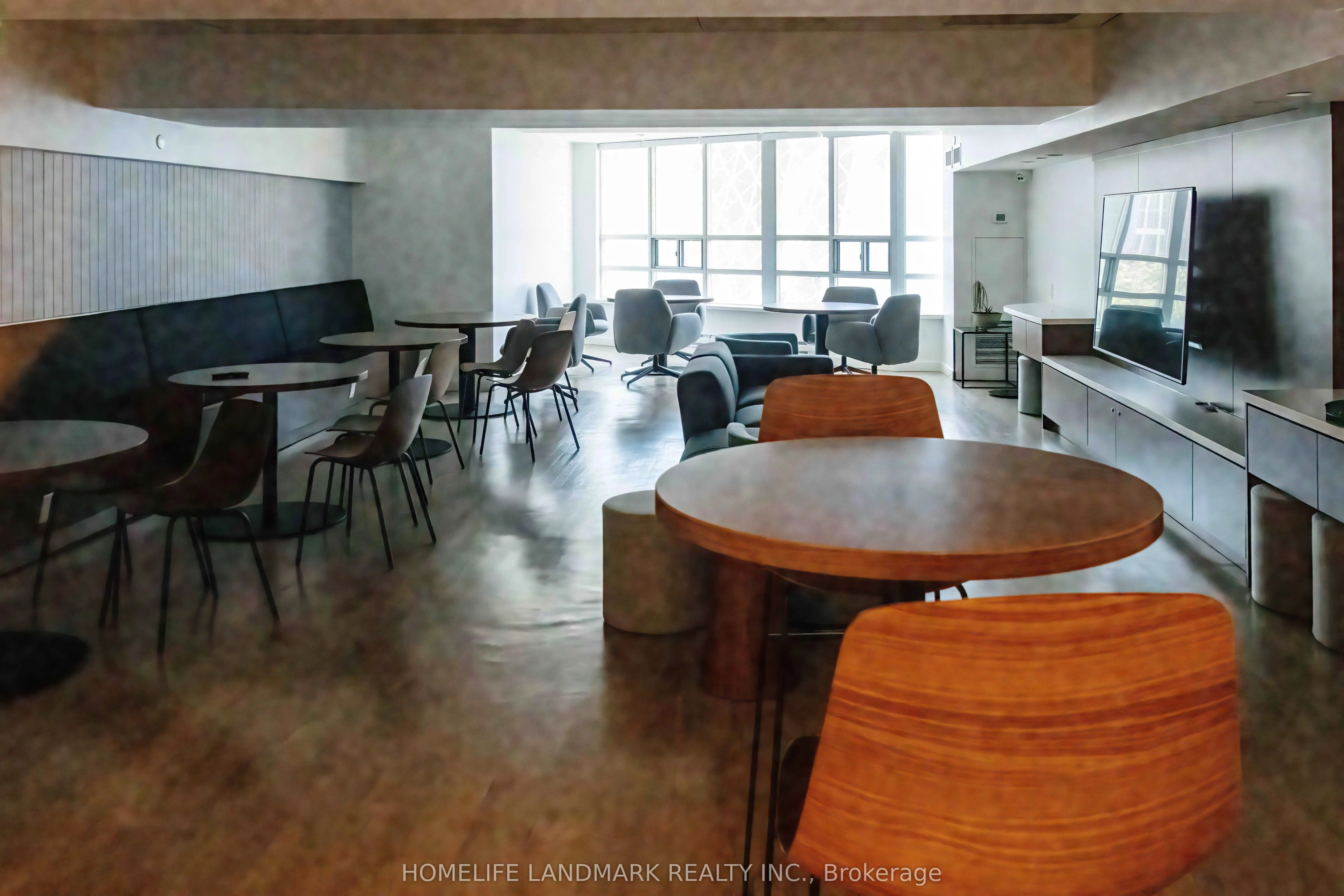 71 Simcoe Street, #1002