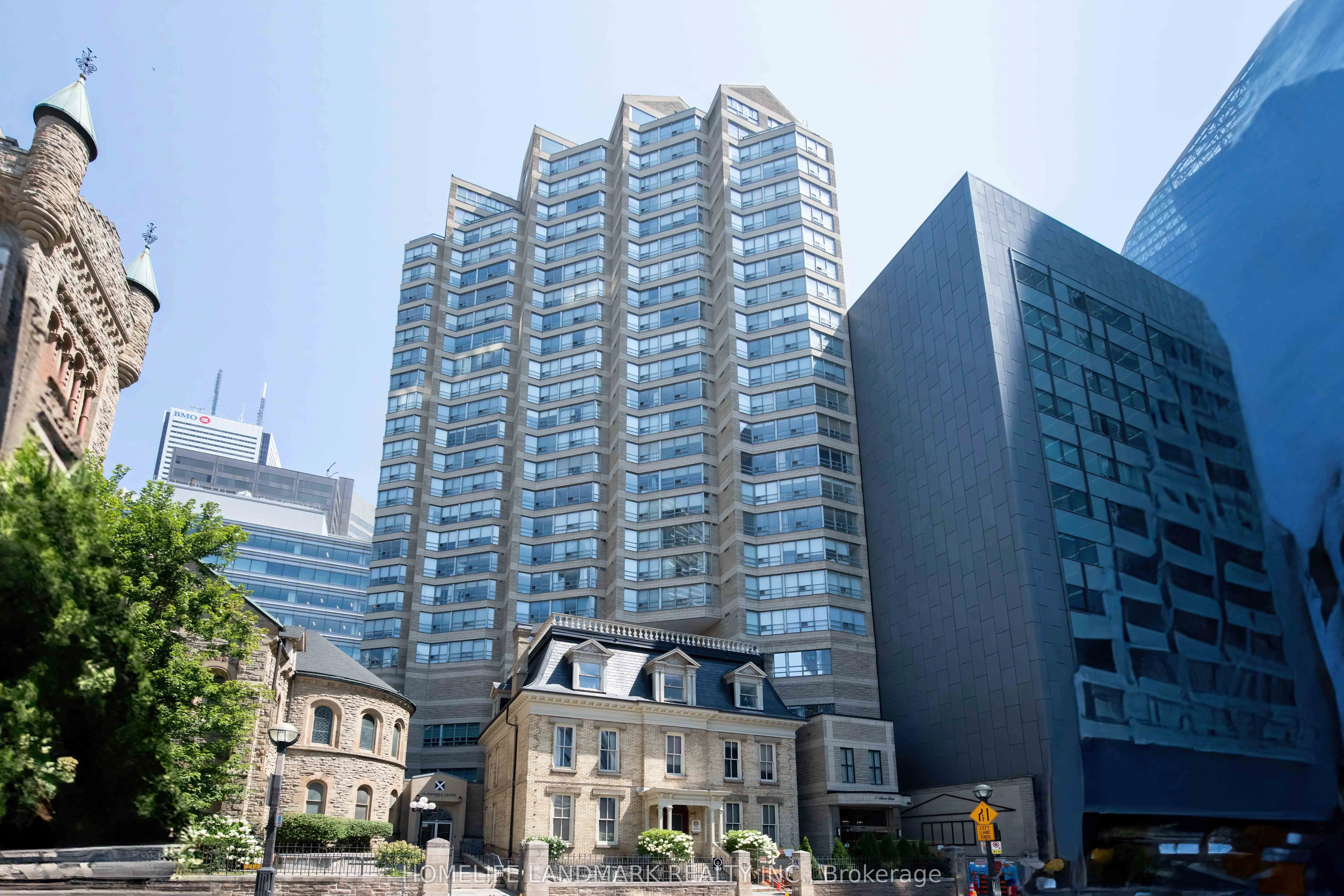 71 Simcoe Street, #1002