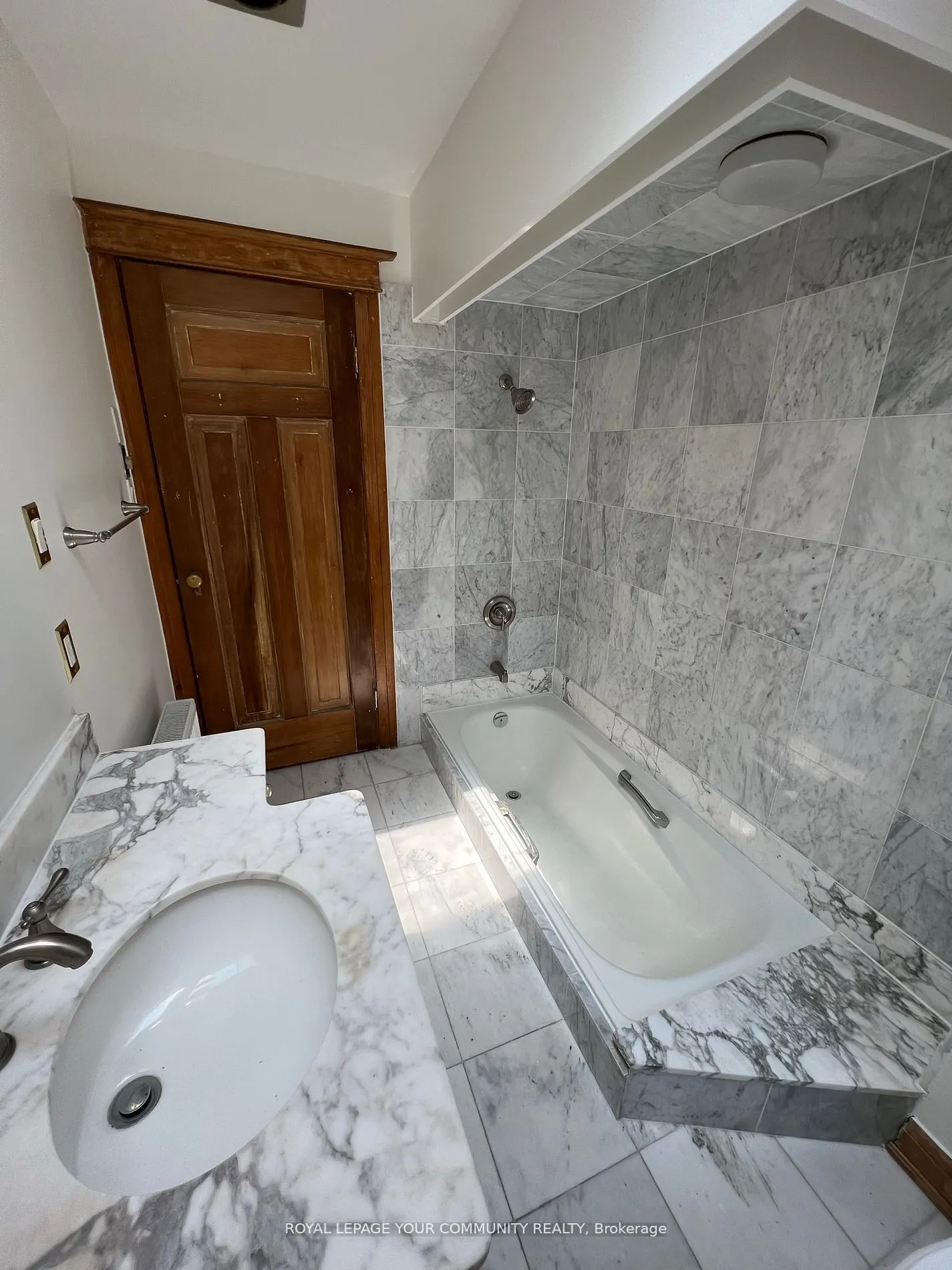 162 Glen Road, #3