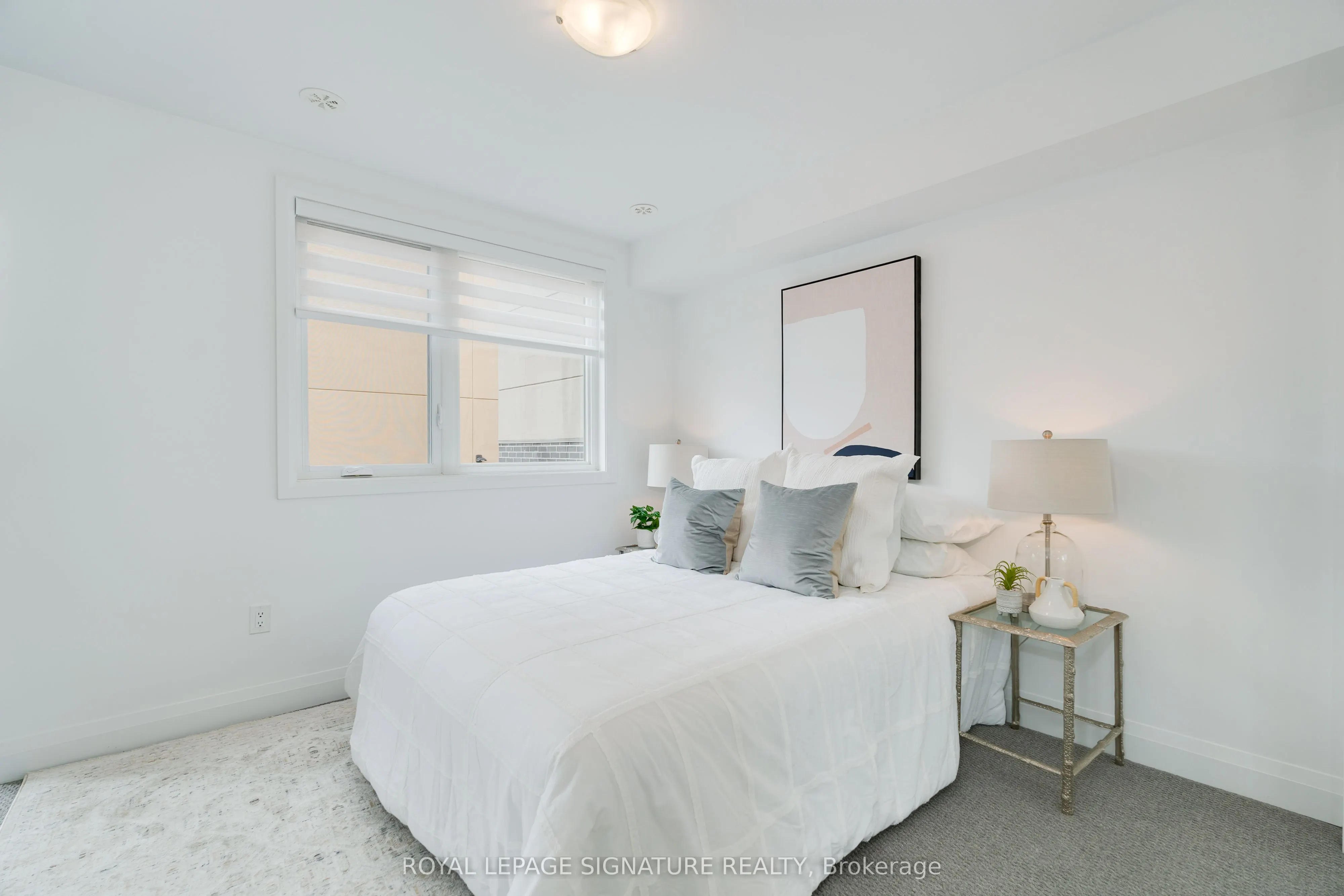 1972 Victoria Park Avenue, #27