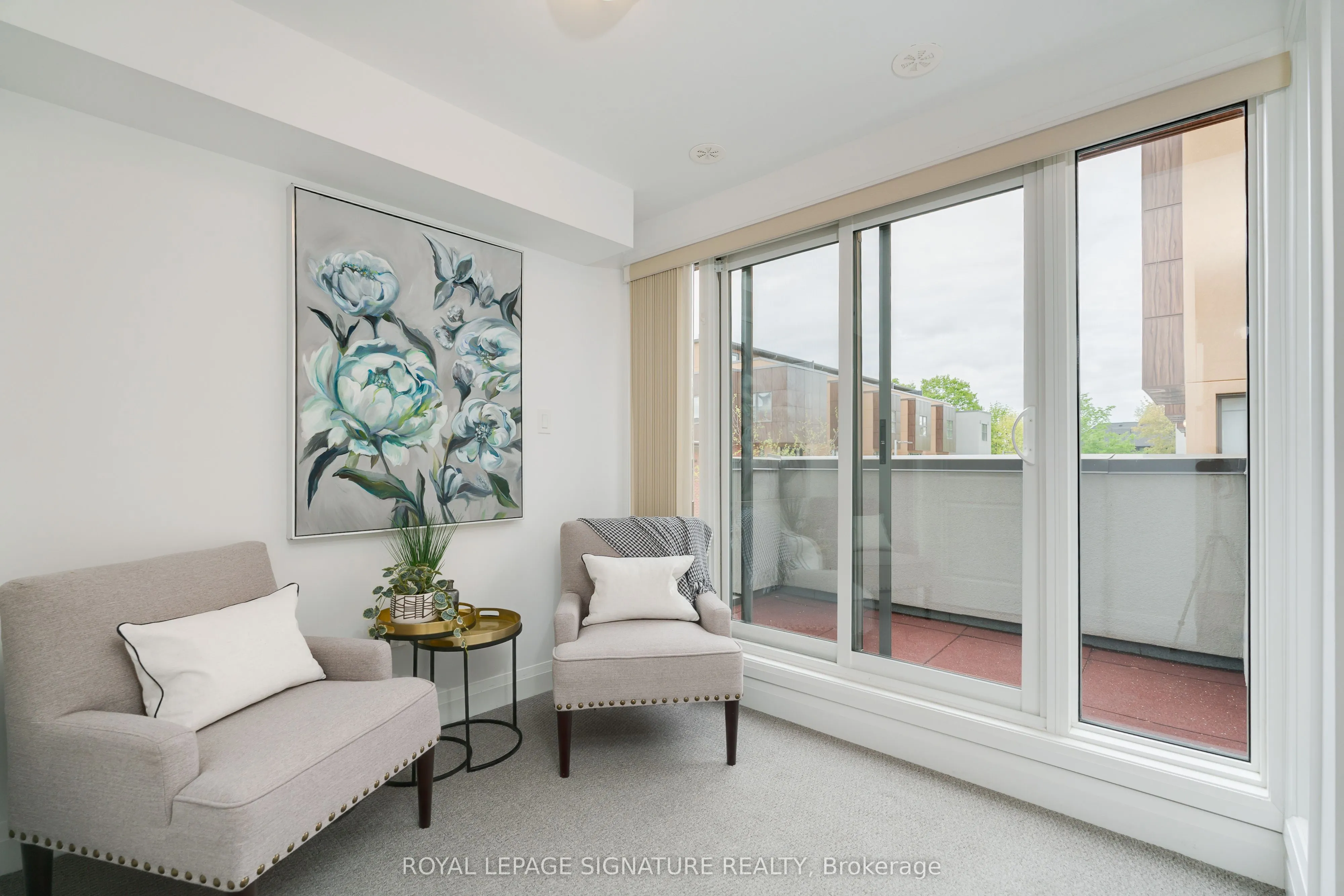 1972 Victoria Park Avenue, #27