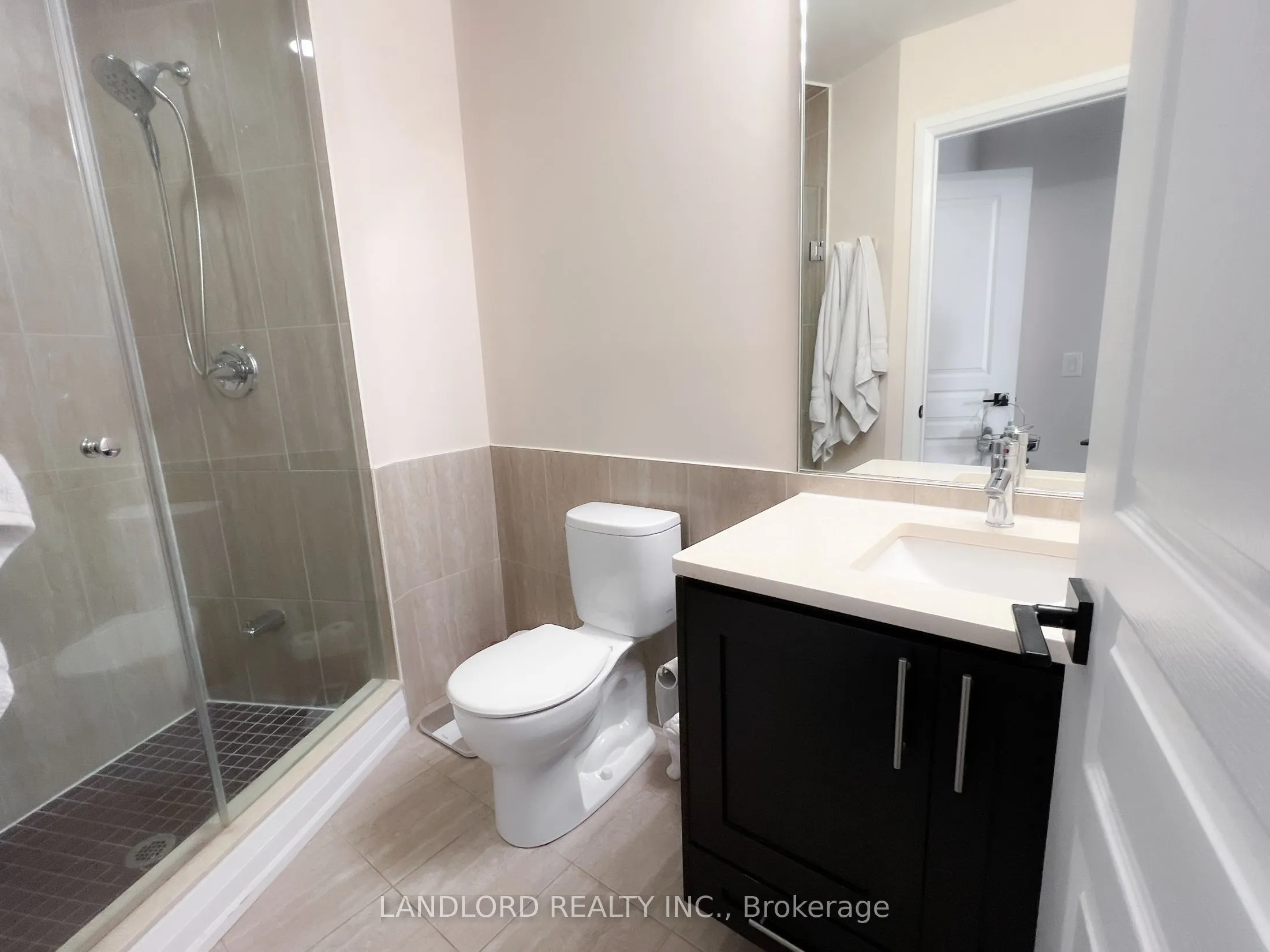 85 The Donway W, #207