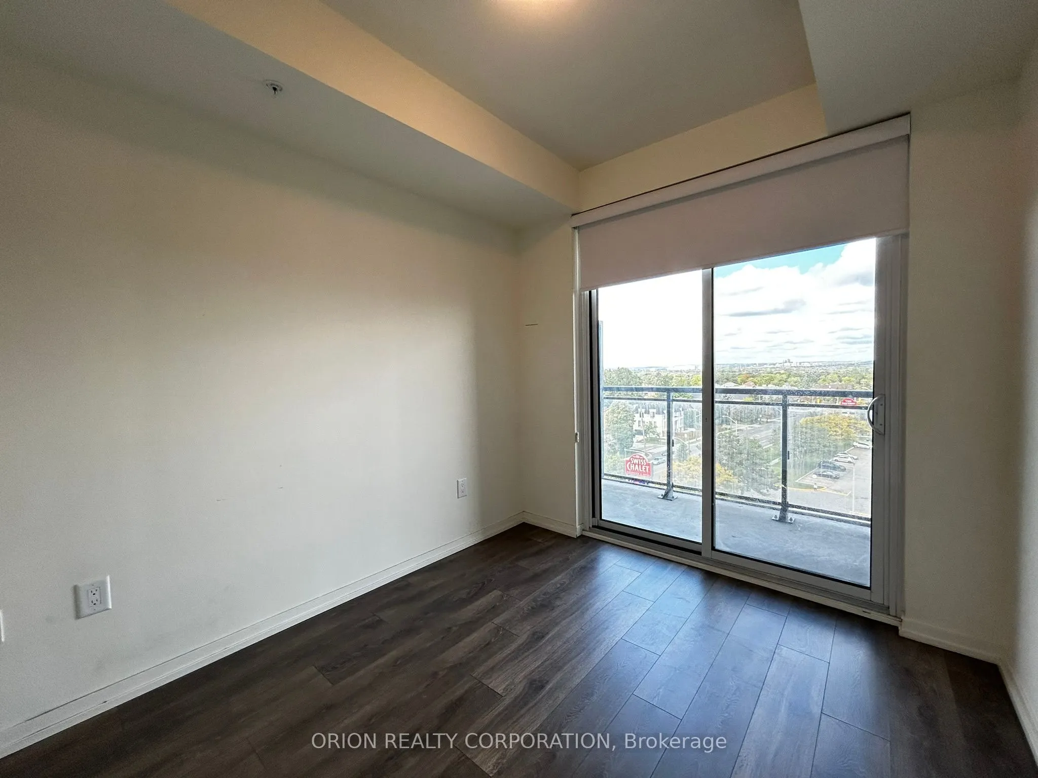 3237 Bayview Avenue, #906