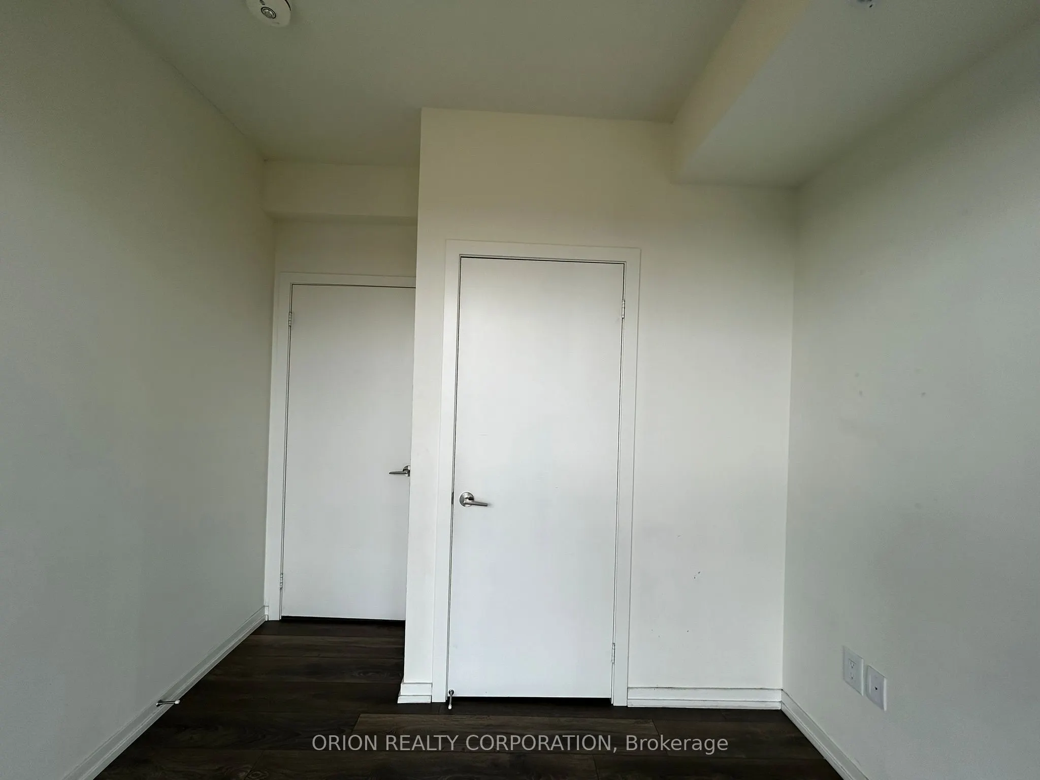 3237 Bayview Avenue, #906