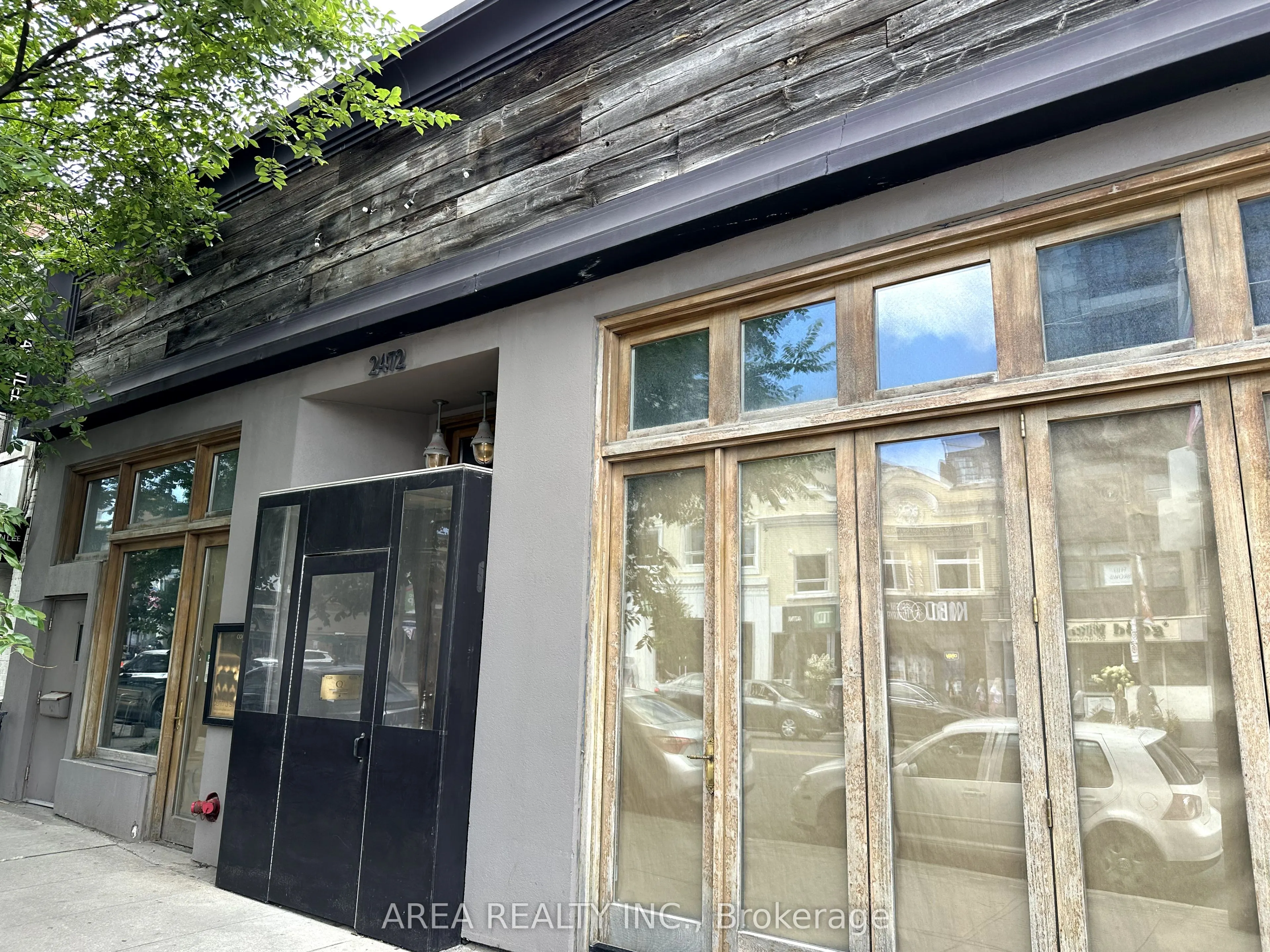 2472 Yonge Street