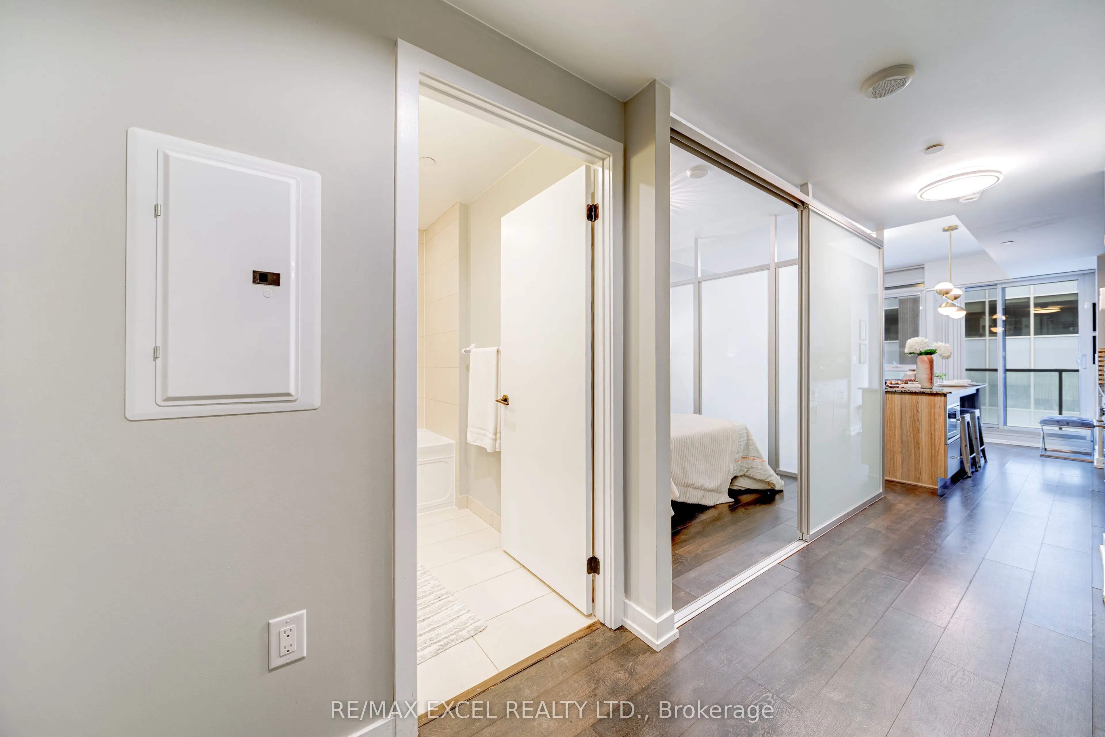 426 University Avenue, #1705