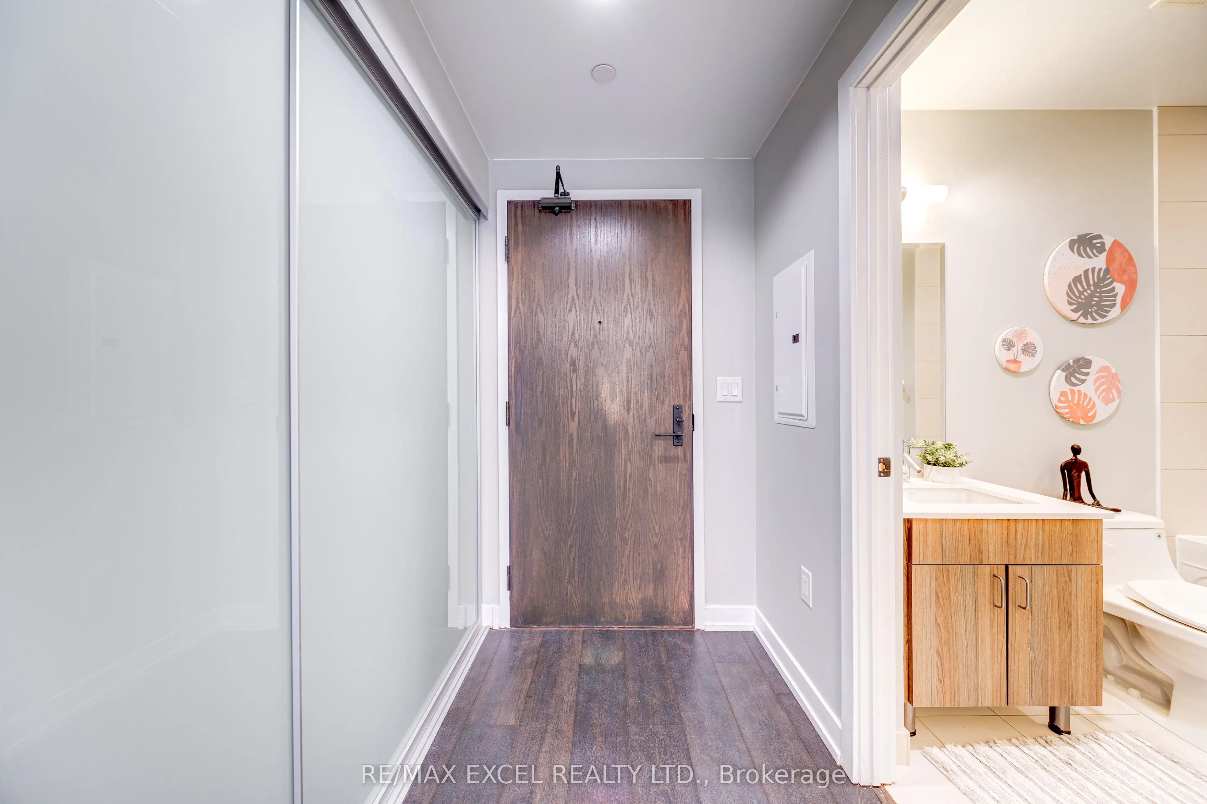 426 University Avenue, #1705
