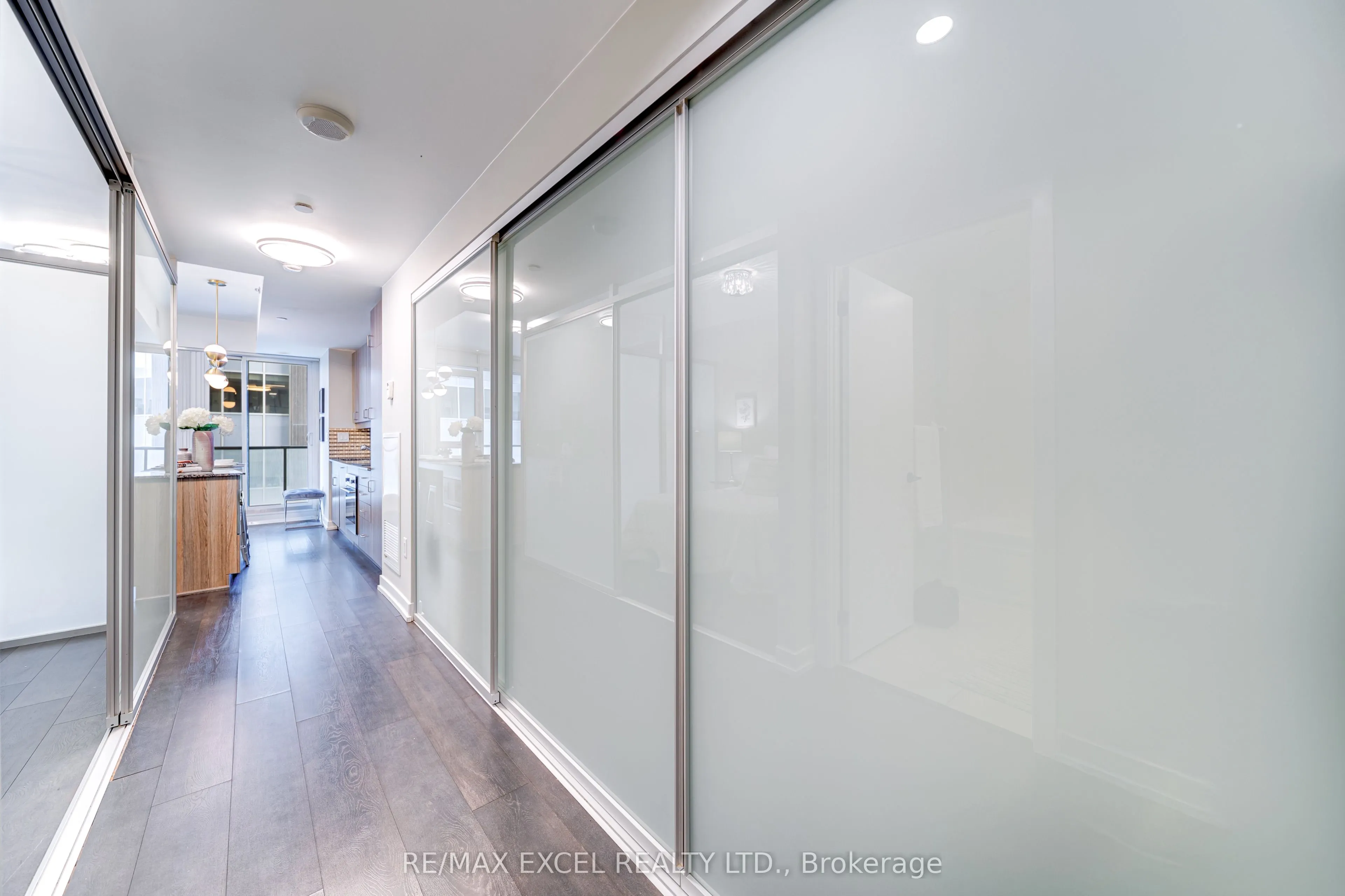 426 University Avenue, #1705
