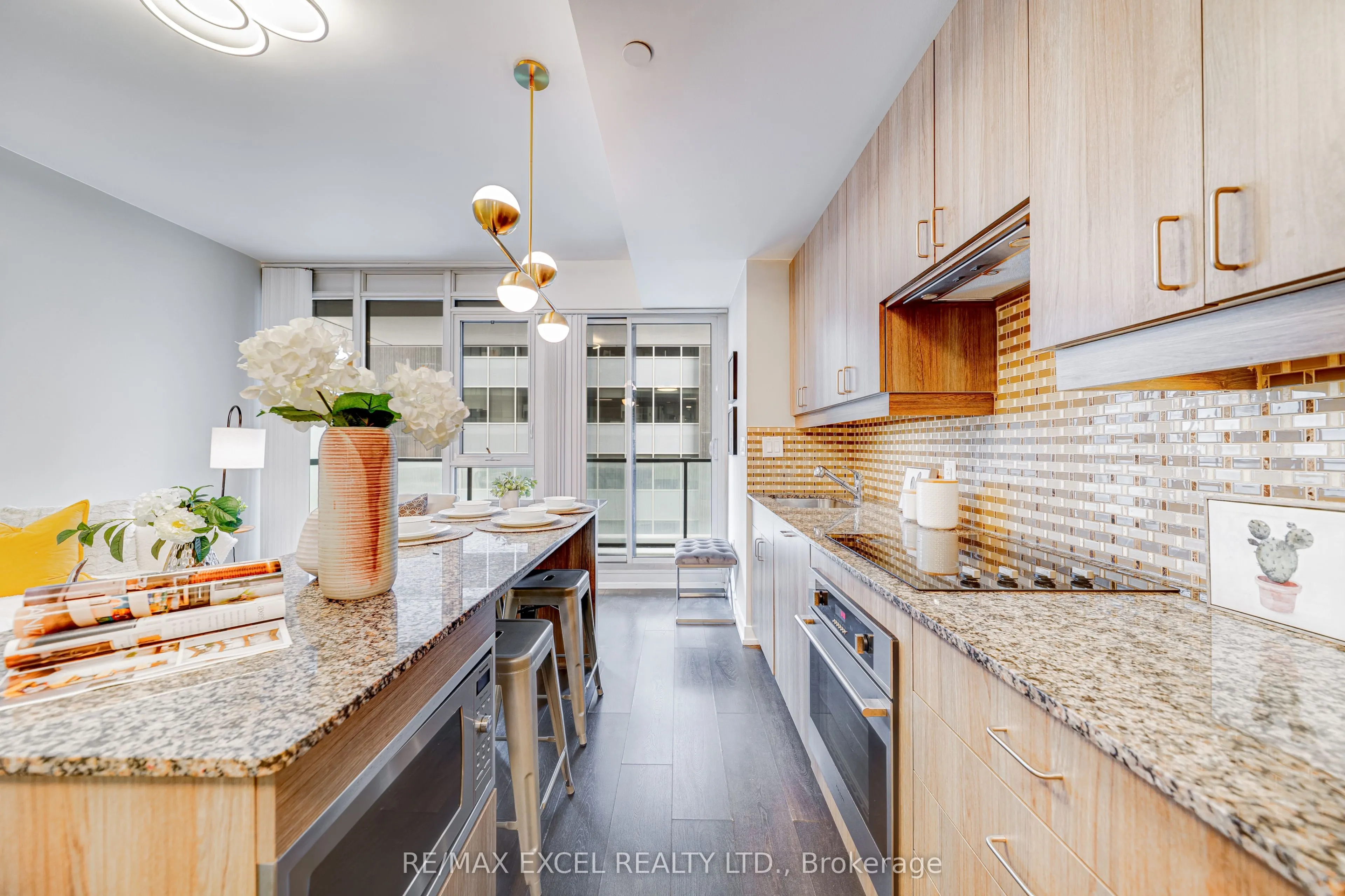 426 University Avenue, #1705