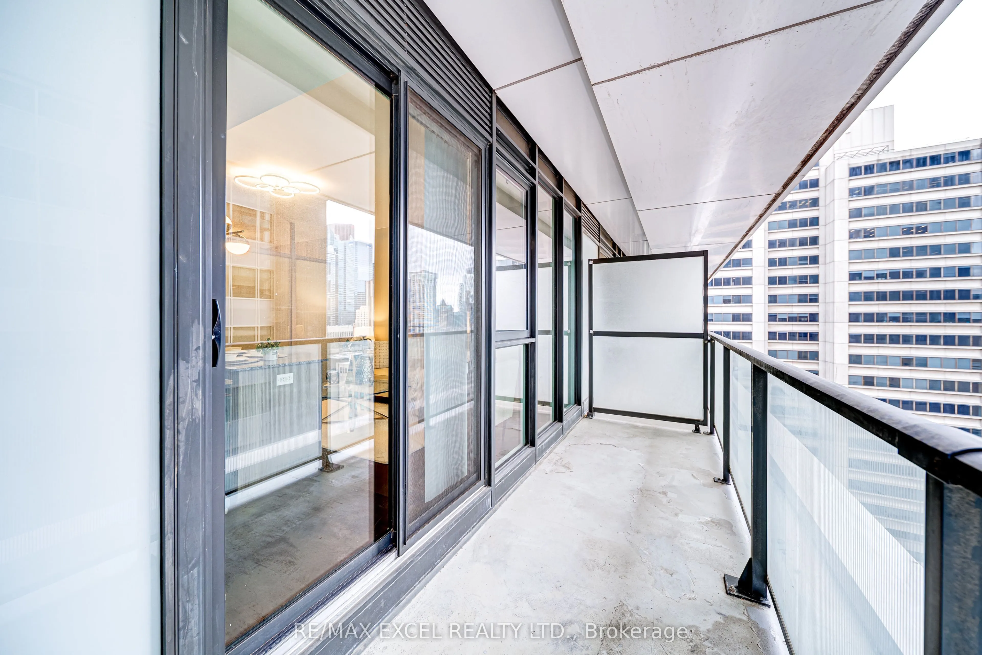 426 University Avenue, #1705