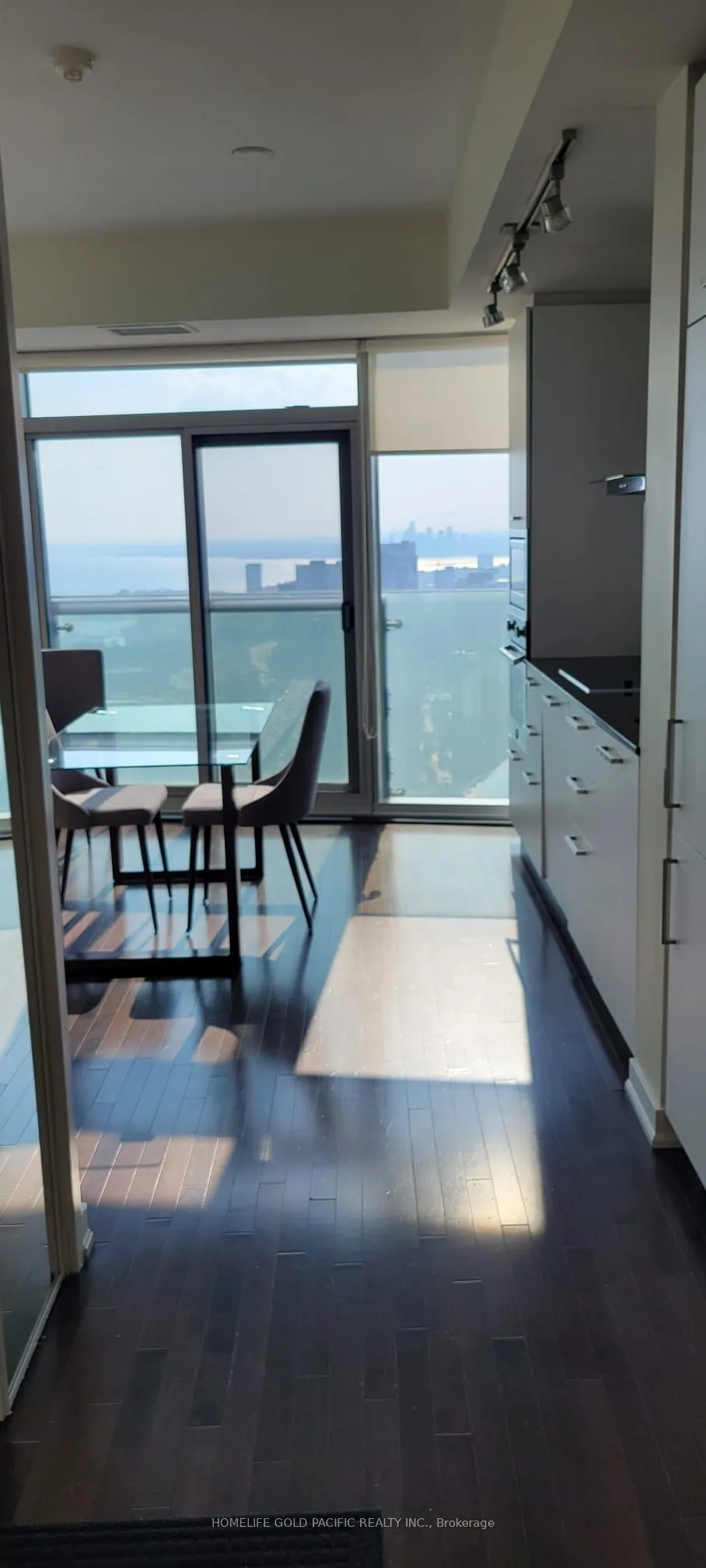 12 York Street, #5106
