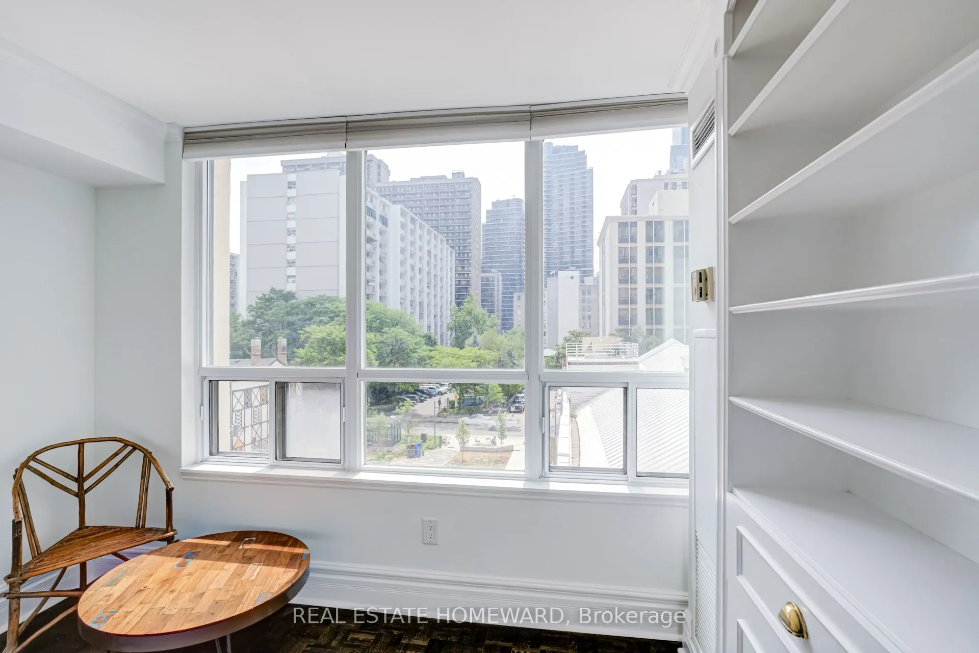 25 Maitland Street, #410