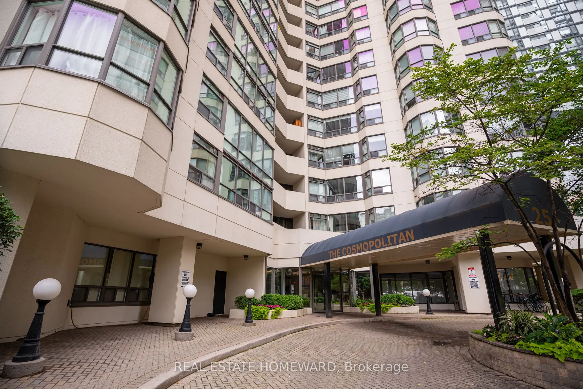 25 Maitland Street, #410