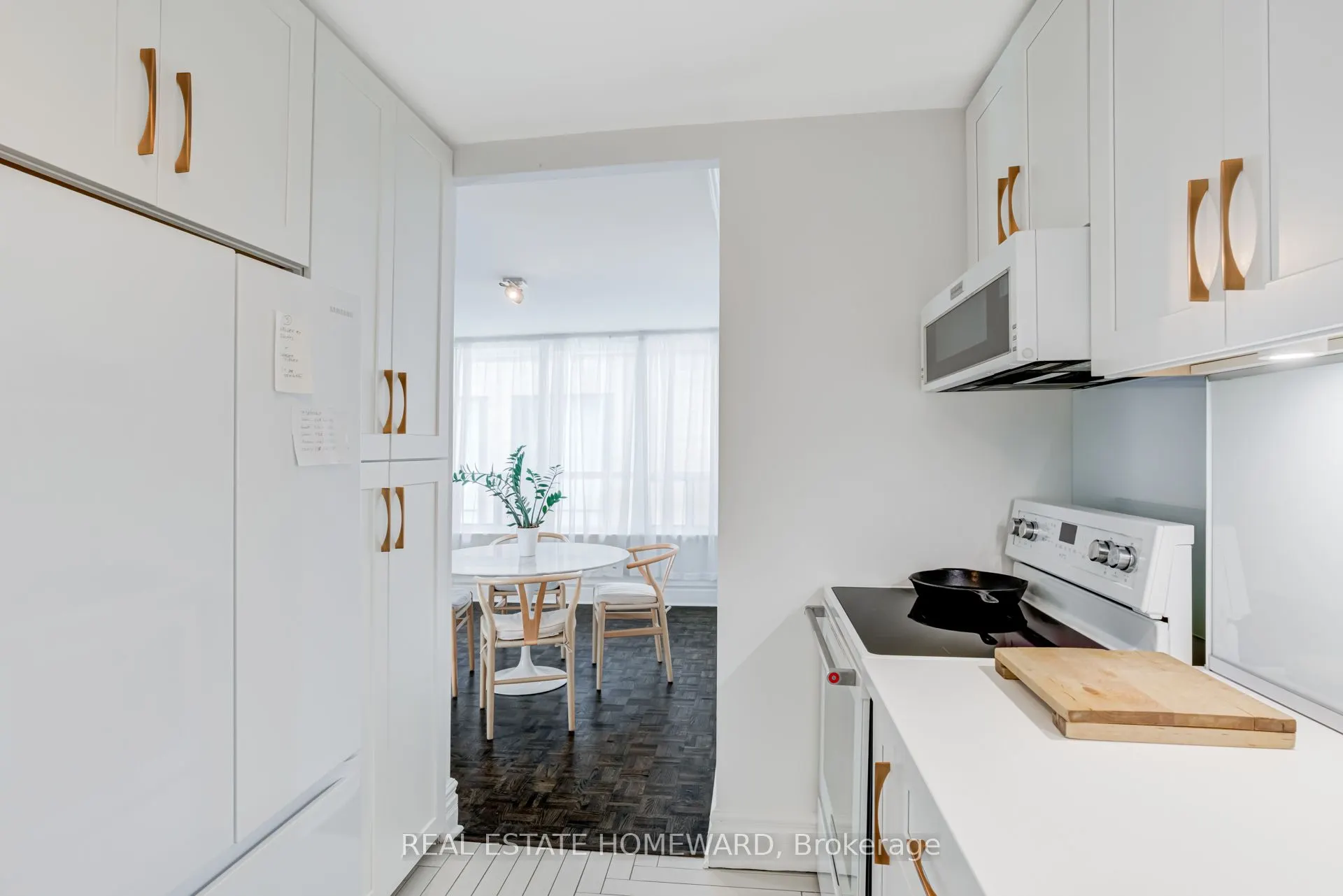 25 Maitland Street, #410