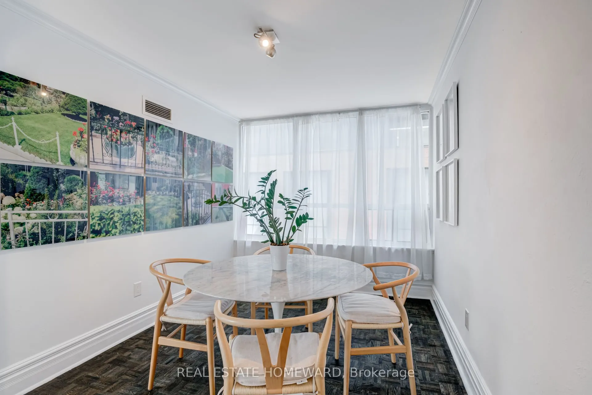 25 Maitland Street, #410