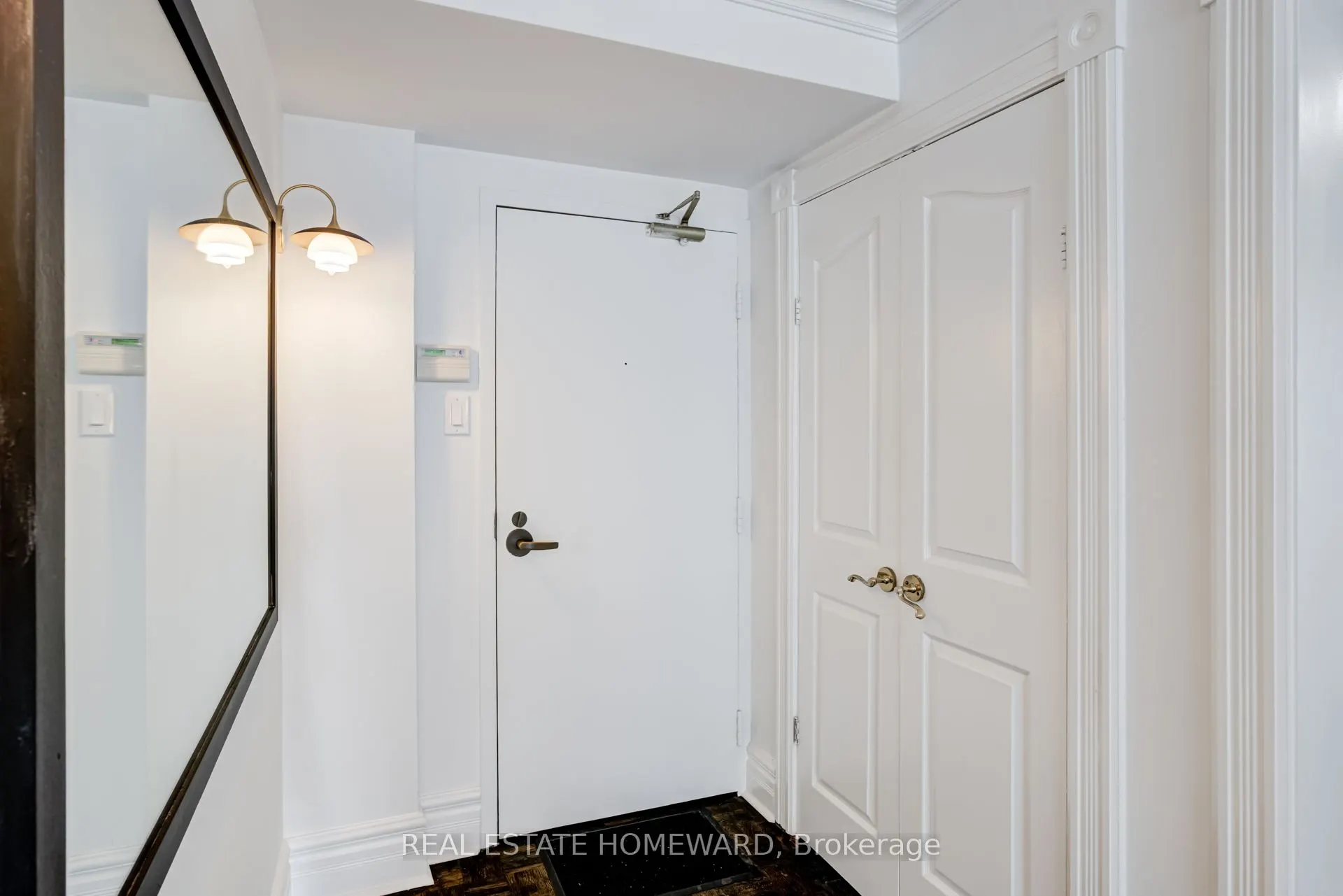 25 Maitland Street, #410