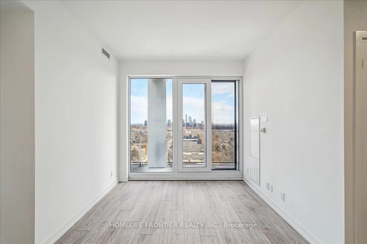 2020 Bathurst Street, #1916