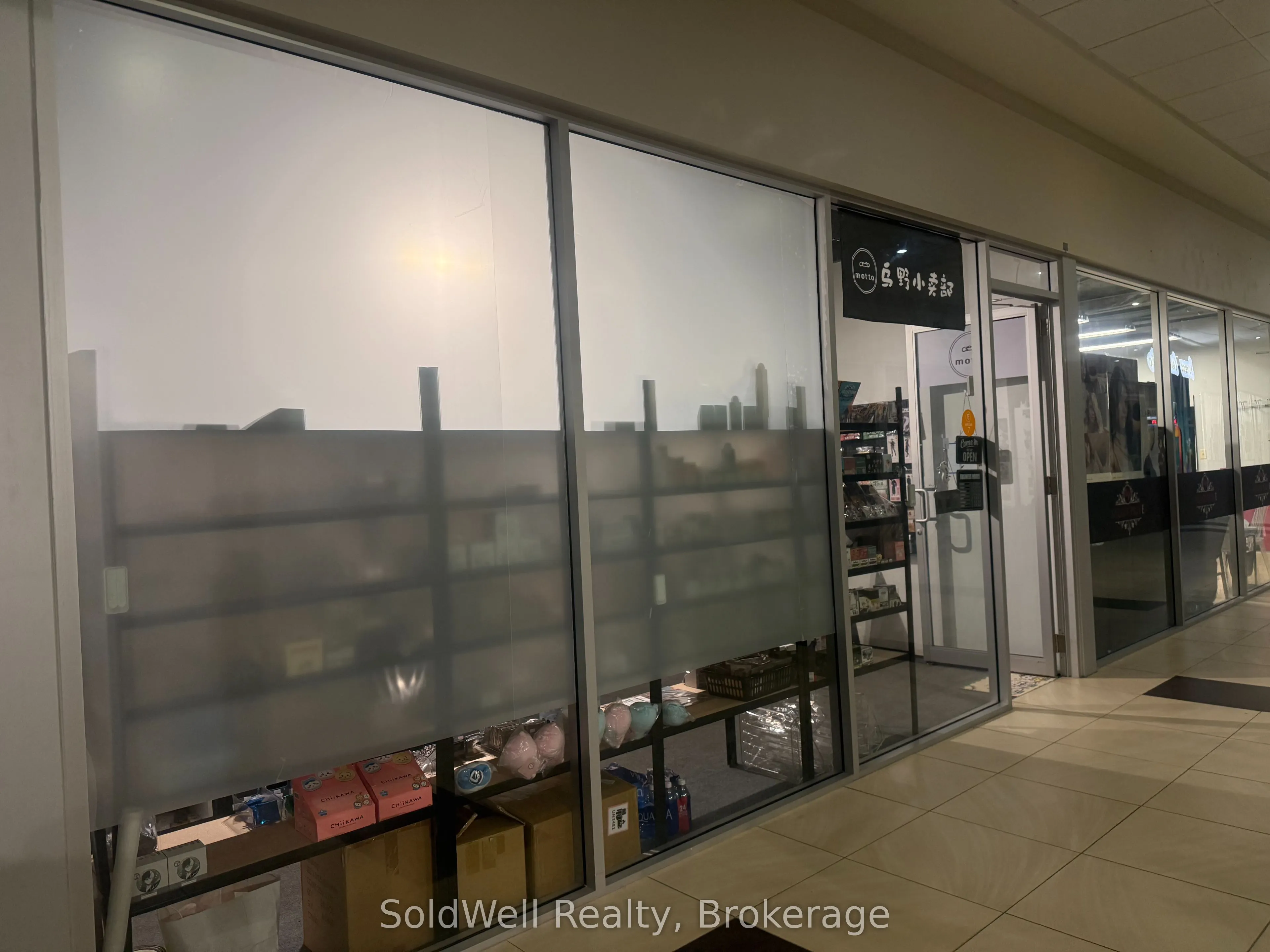 384 Yonge Street, #7