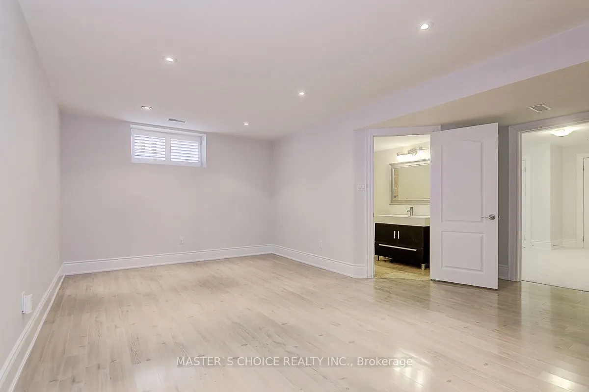 6 Terrace Avenue