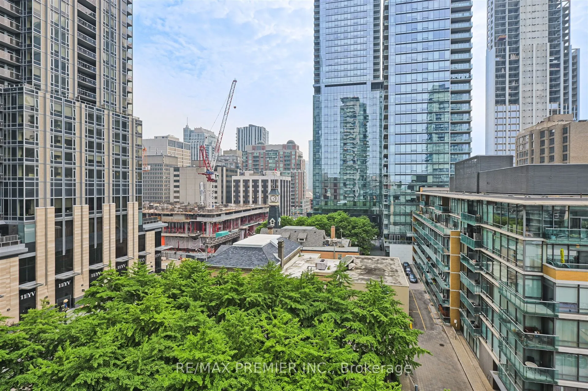 18 Yorkville Avenue