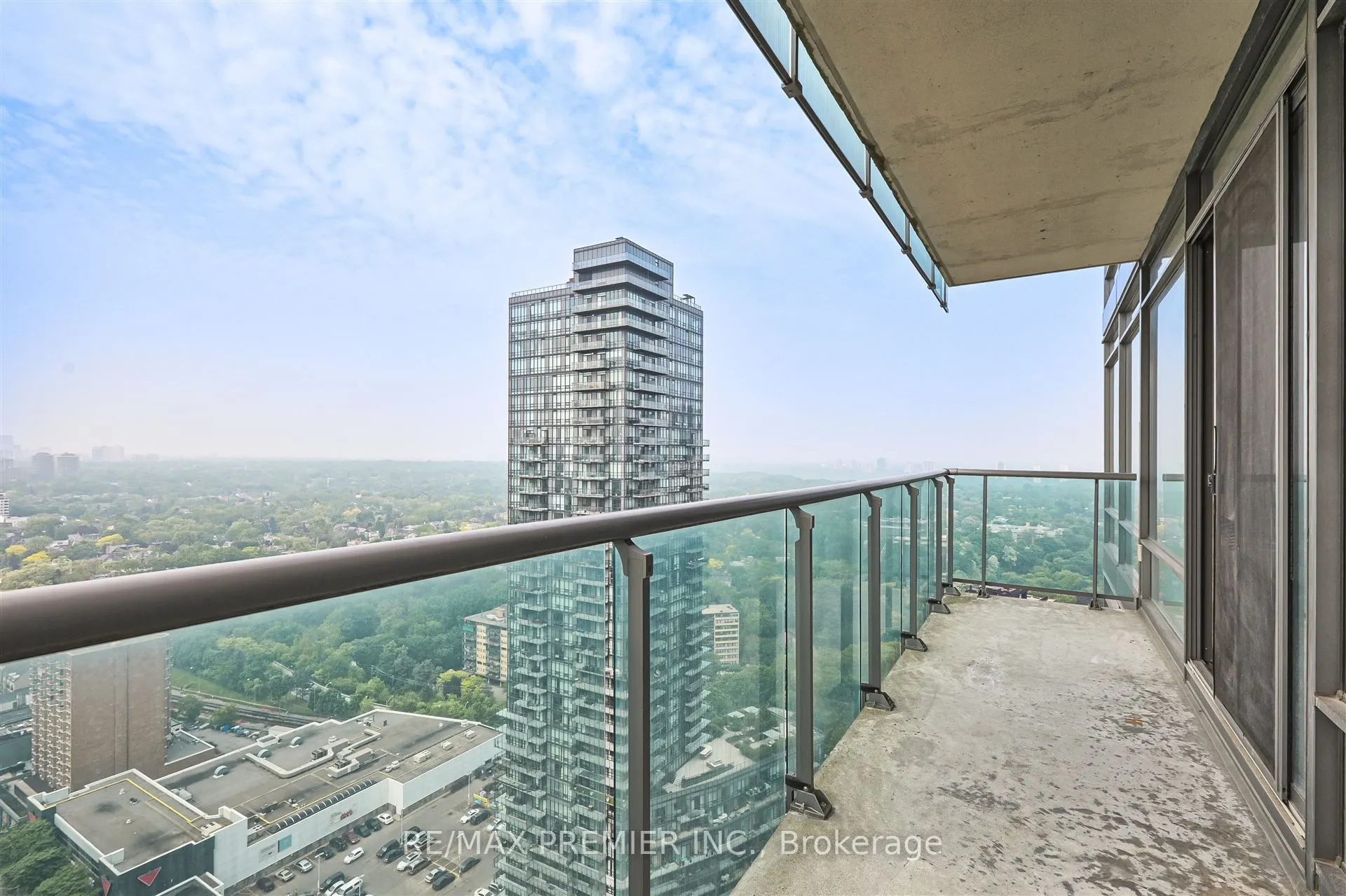 18 Yorkville Avenue