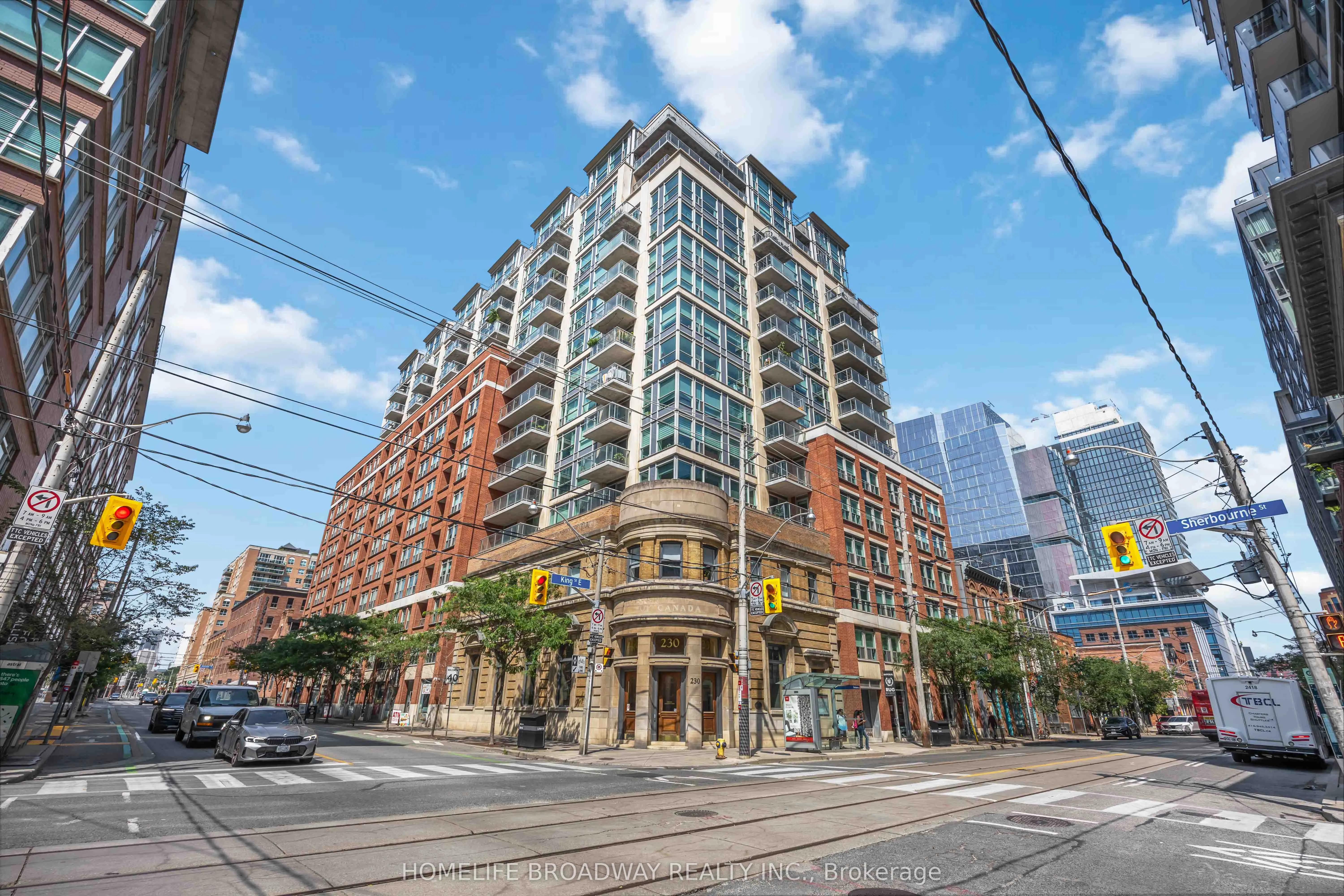 230 King Street E, #1216