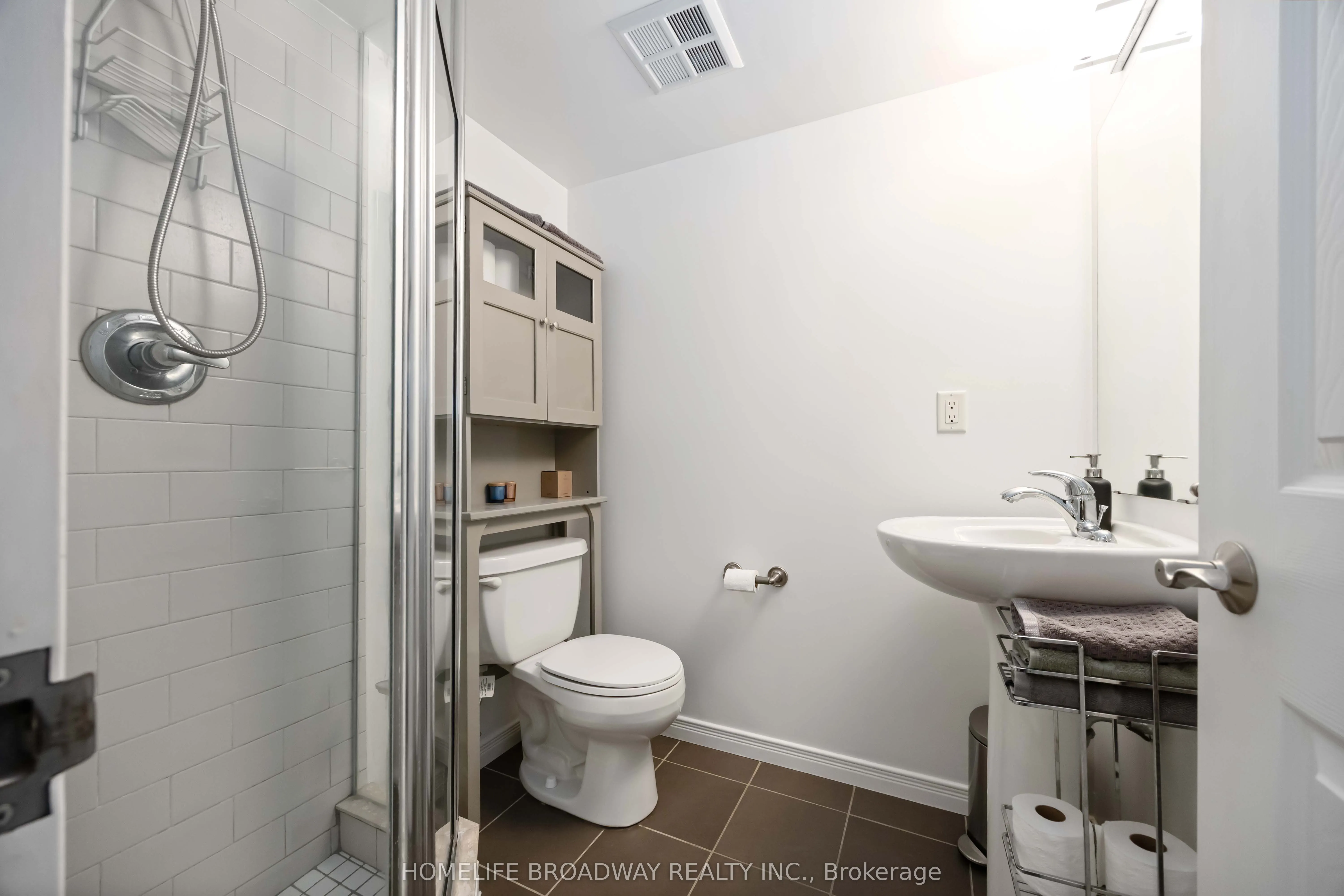 230 King Street E, #1216