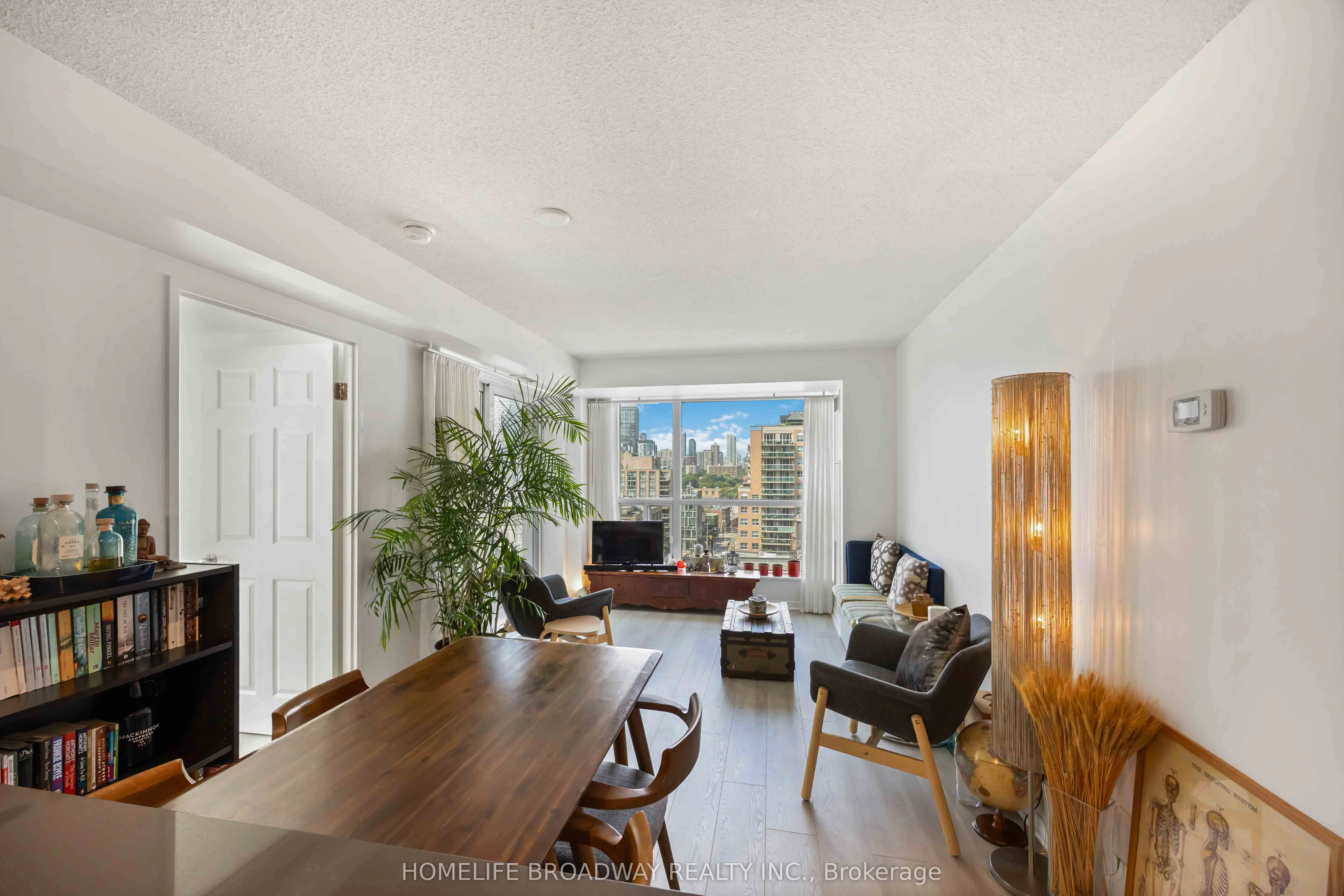 230 King Street E, #1216