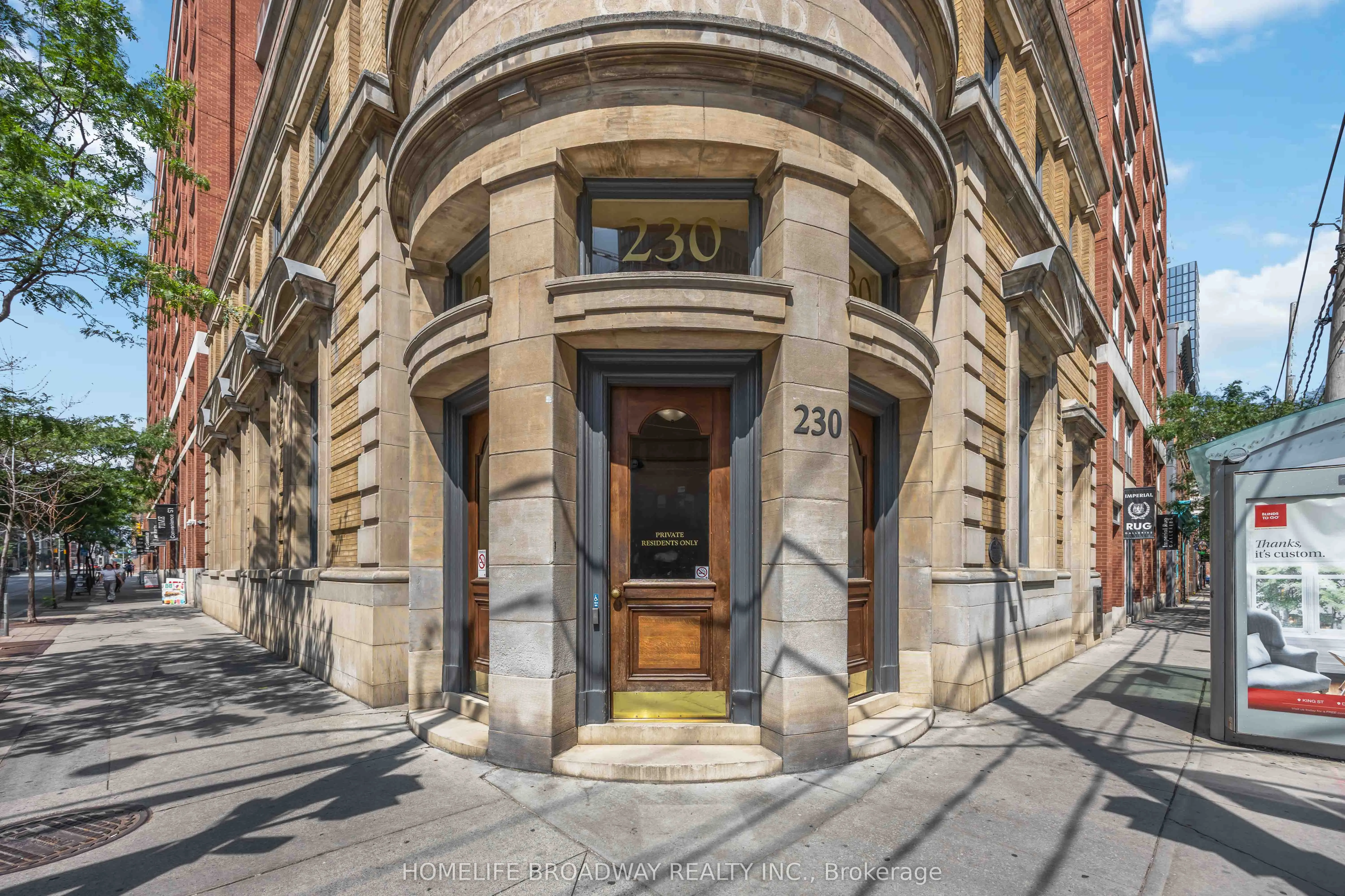 230 King Street E, #1216