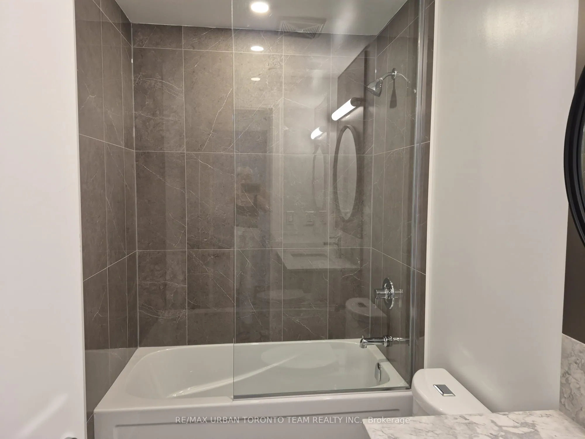 771 Yonge Street, #2803