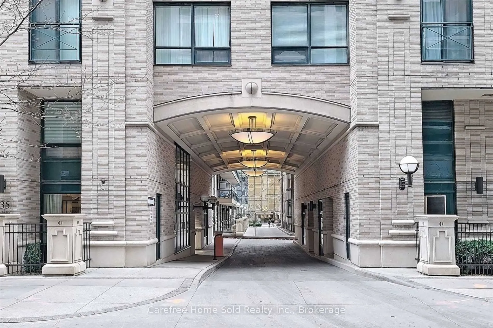 35 Hayden Street, #504