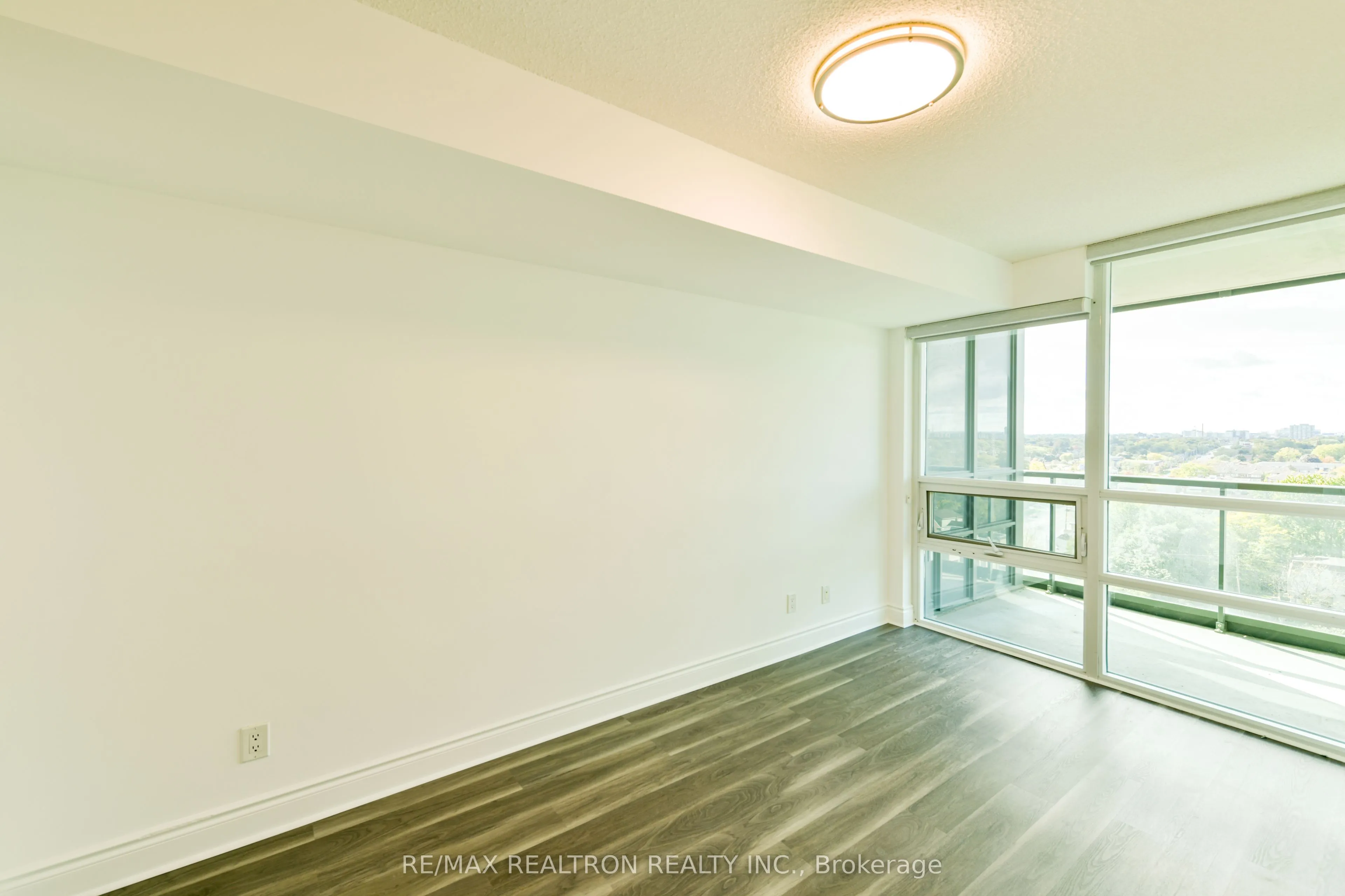 15 Greenview Avenue, #1109