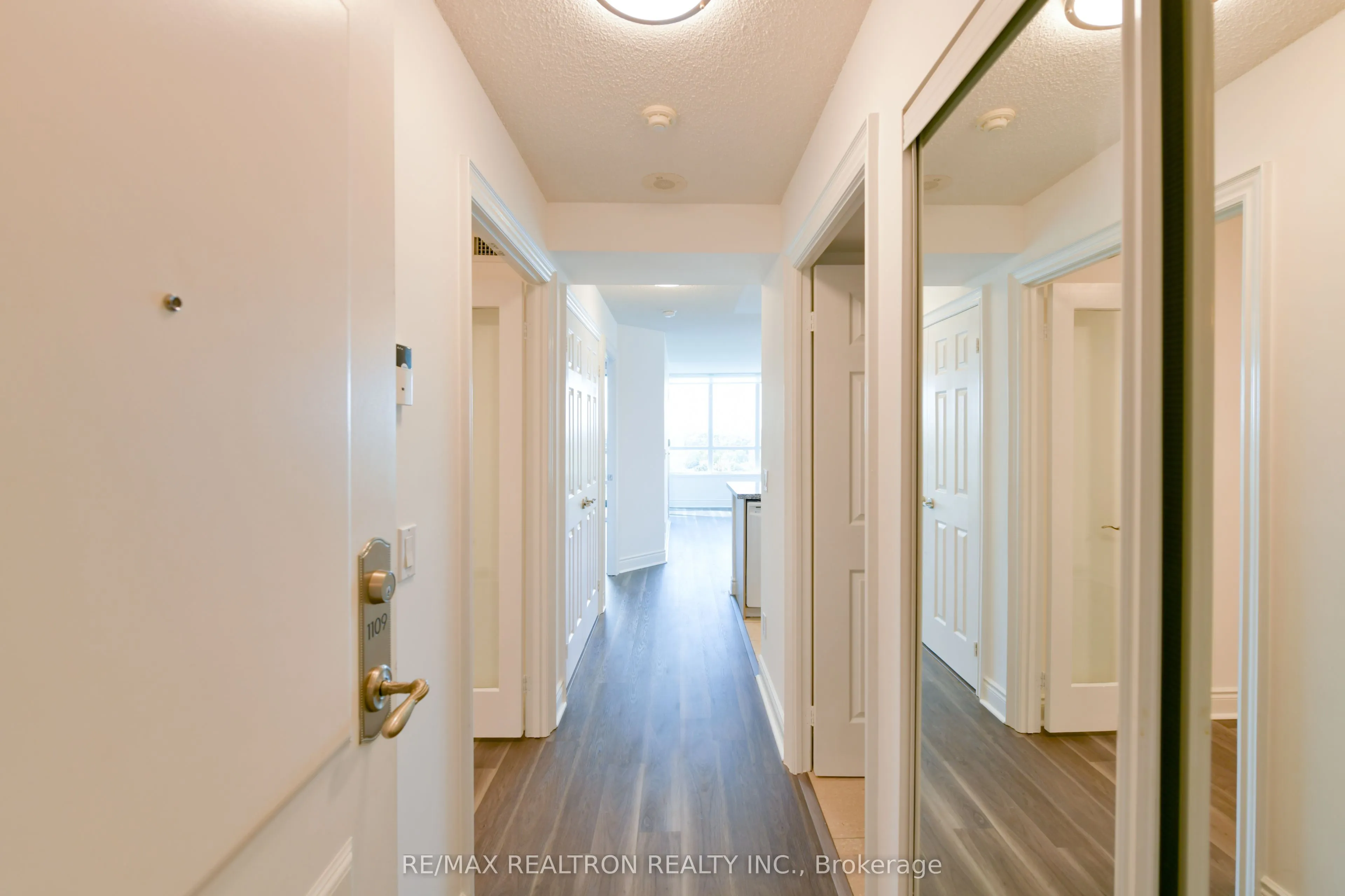 15 Greenview Avenue, #1109