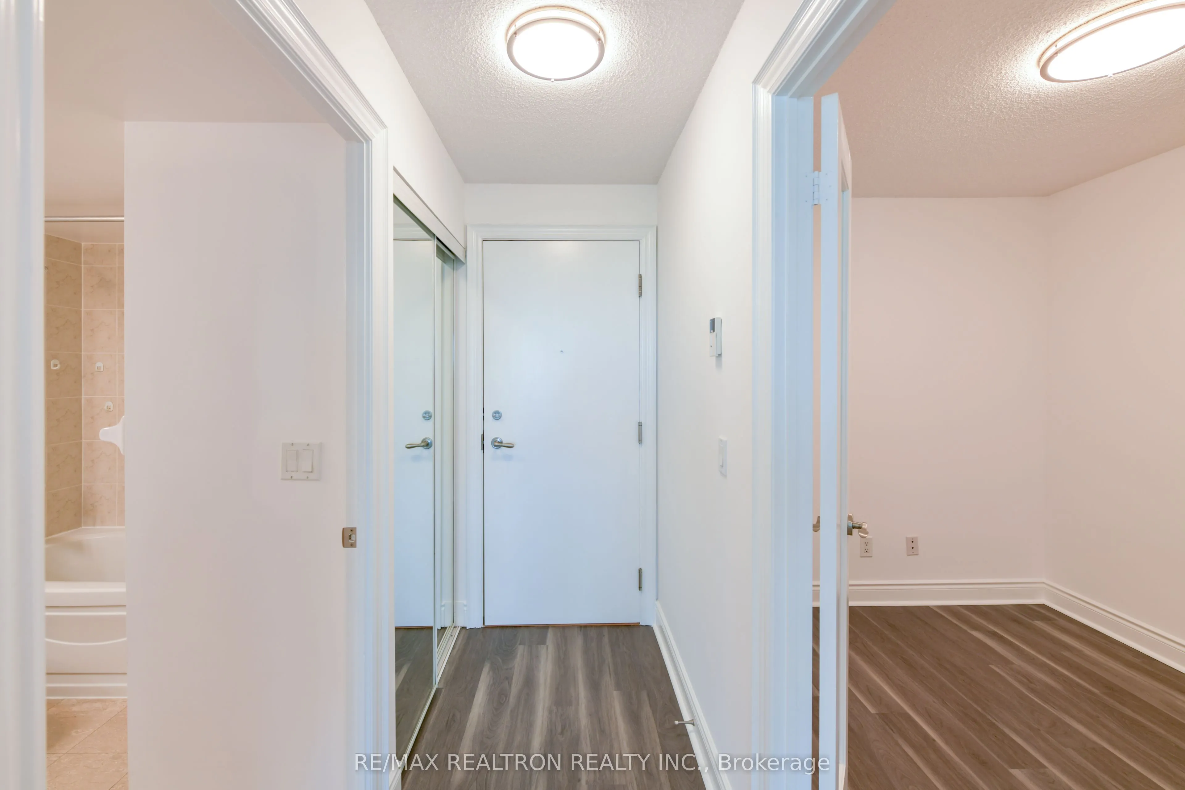 15 Greenview Avenue, #1109