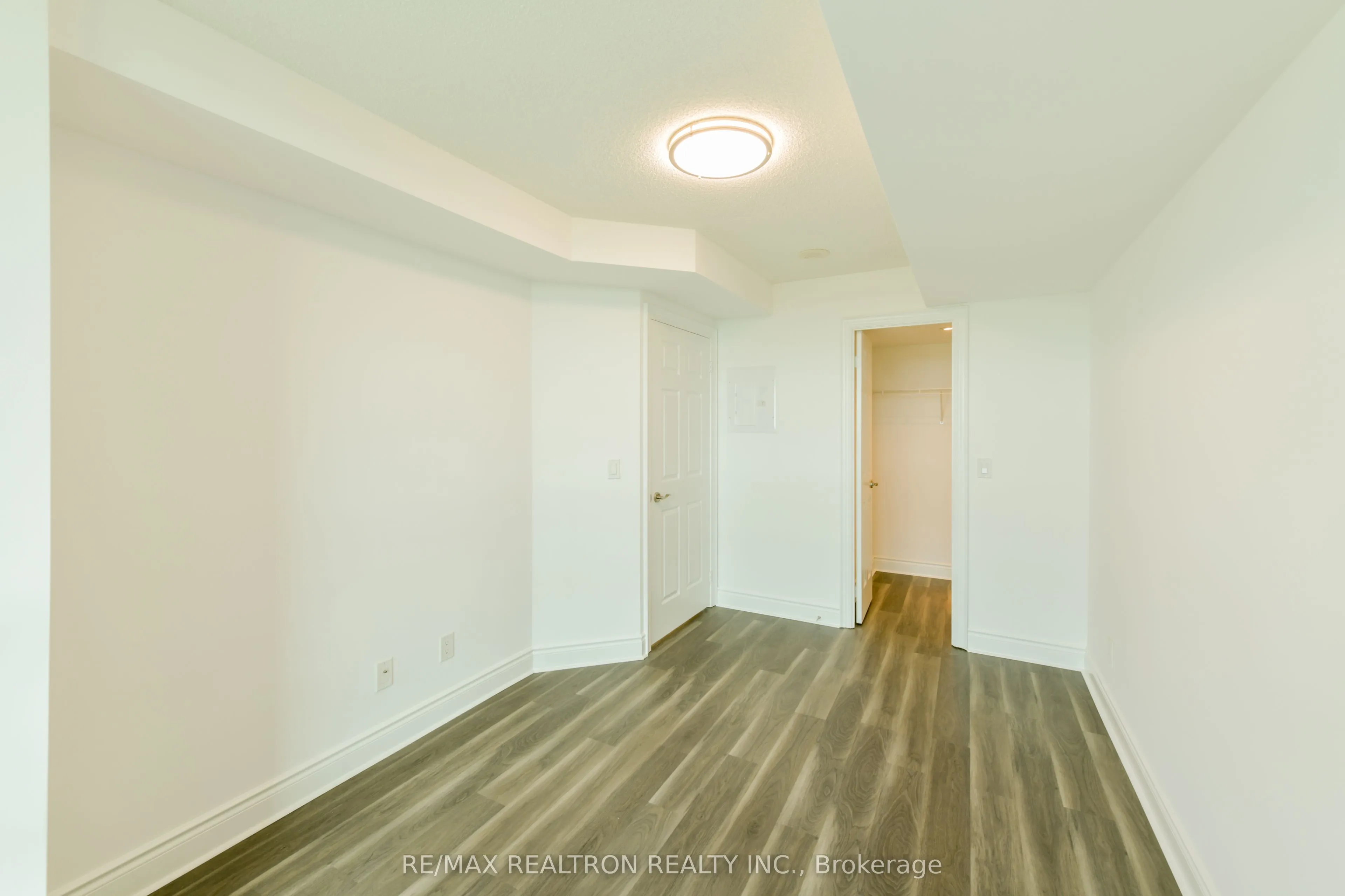 15 Greenview Avenue, #1109