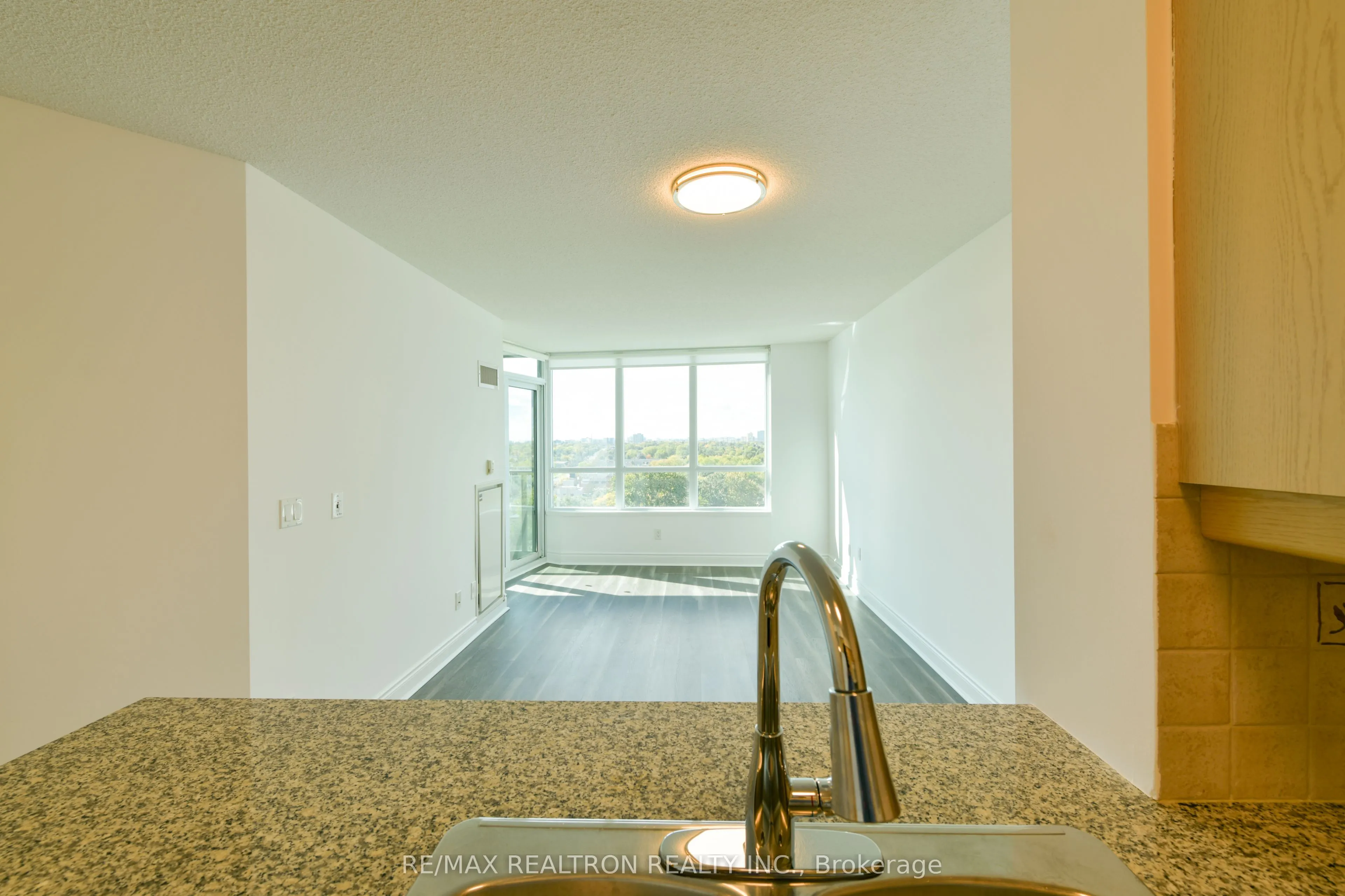 15 Greenview Avenue, #1109