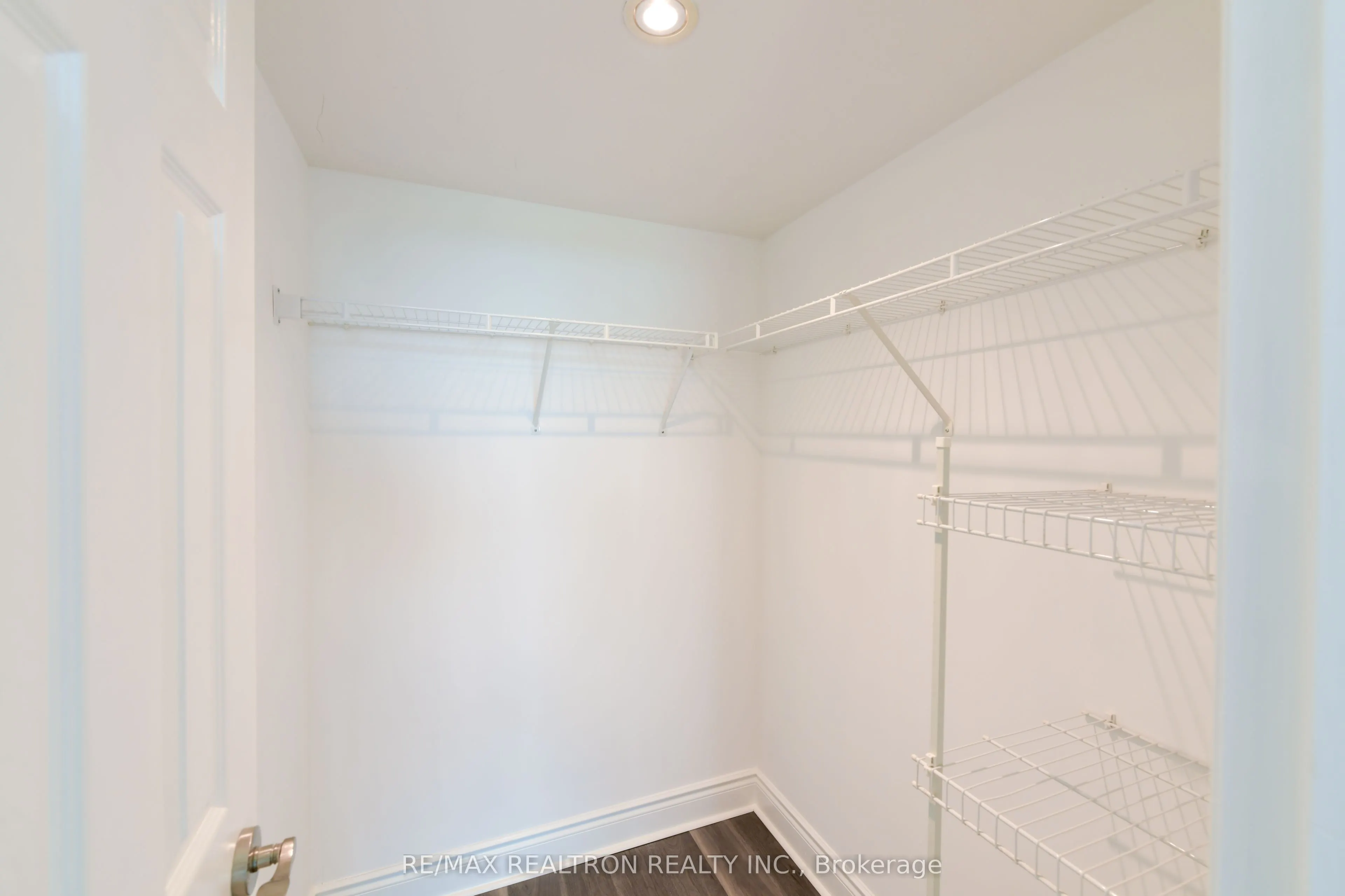 15 Greenview Avenue, #1109