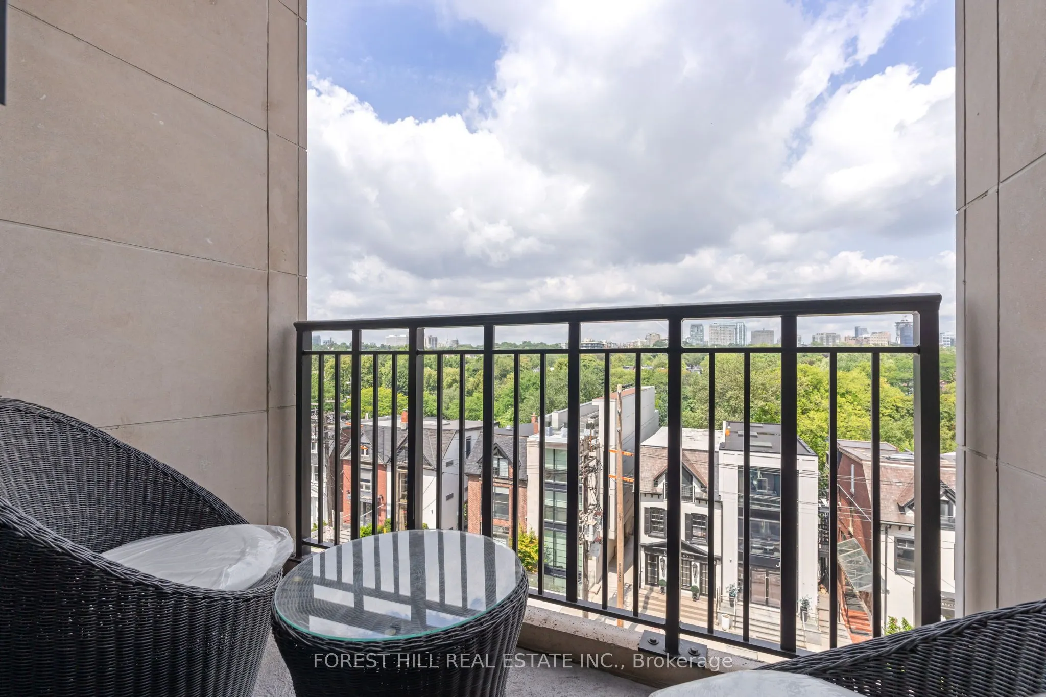 133 Hazelton Avenue, #506