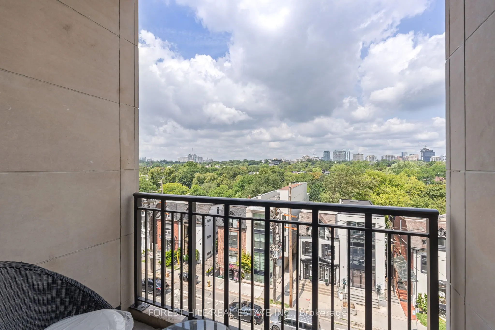 133 Hazelton Avenue, #506