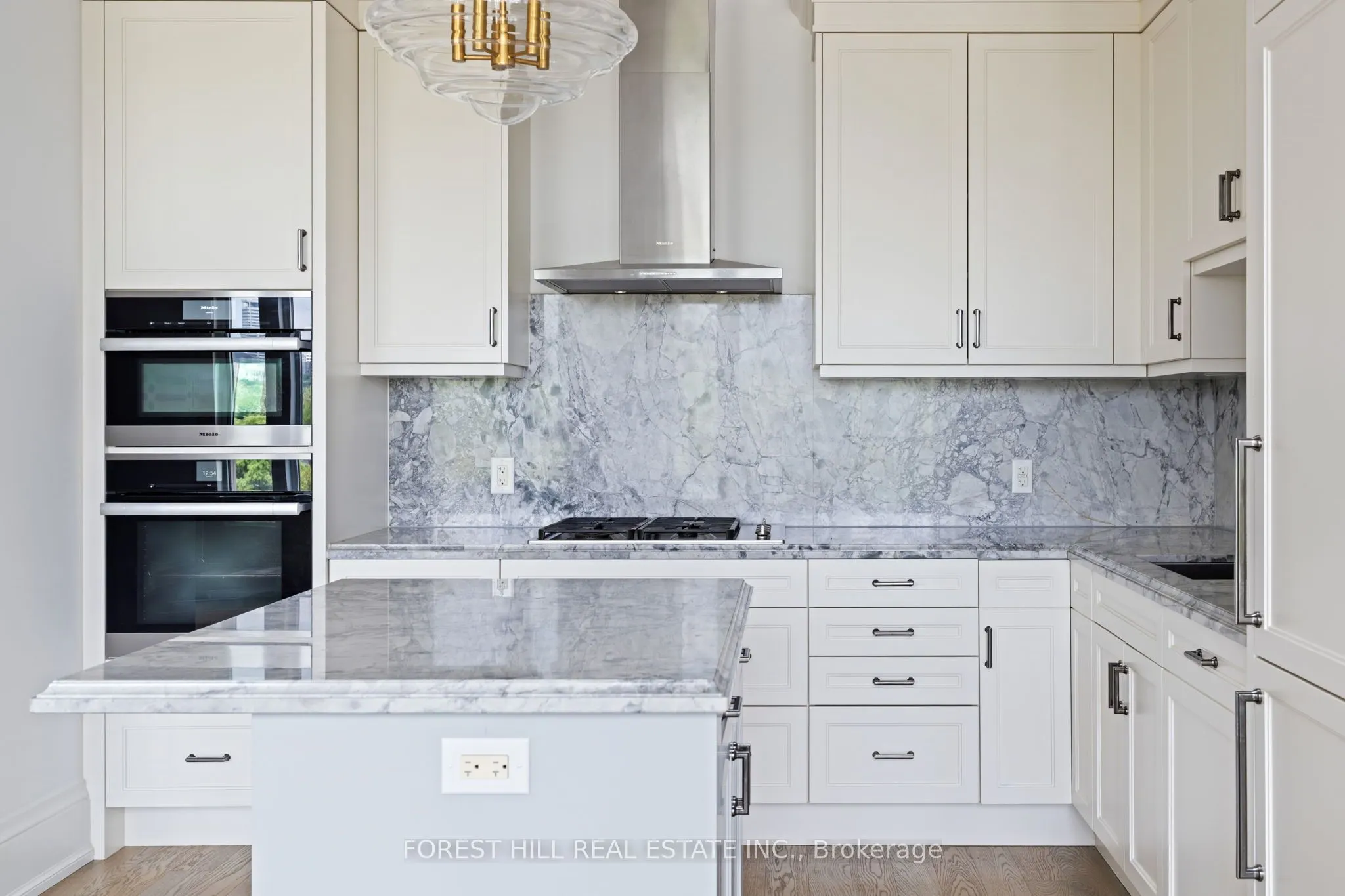 133 Hazelton Avenue, #506