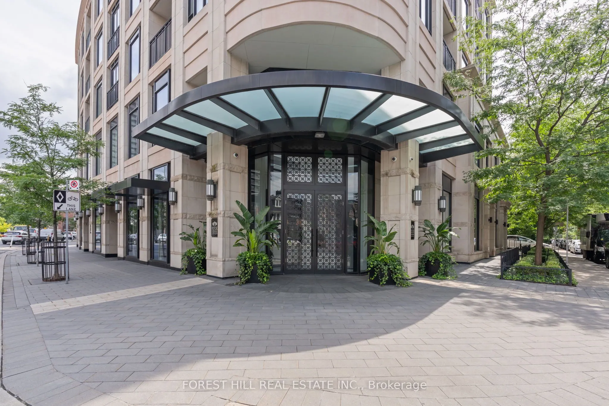 133 Hazelton Avenue, #506