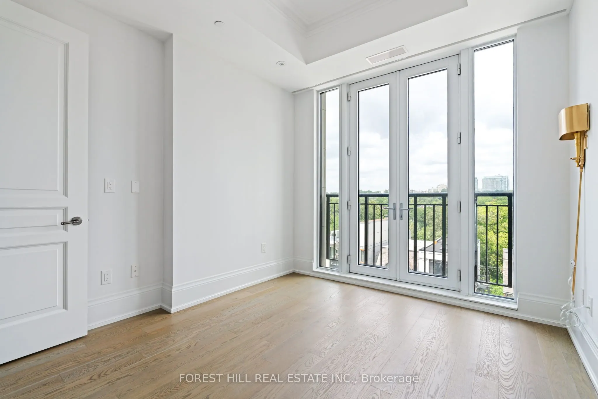 133 Hazelton Avenue, #506