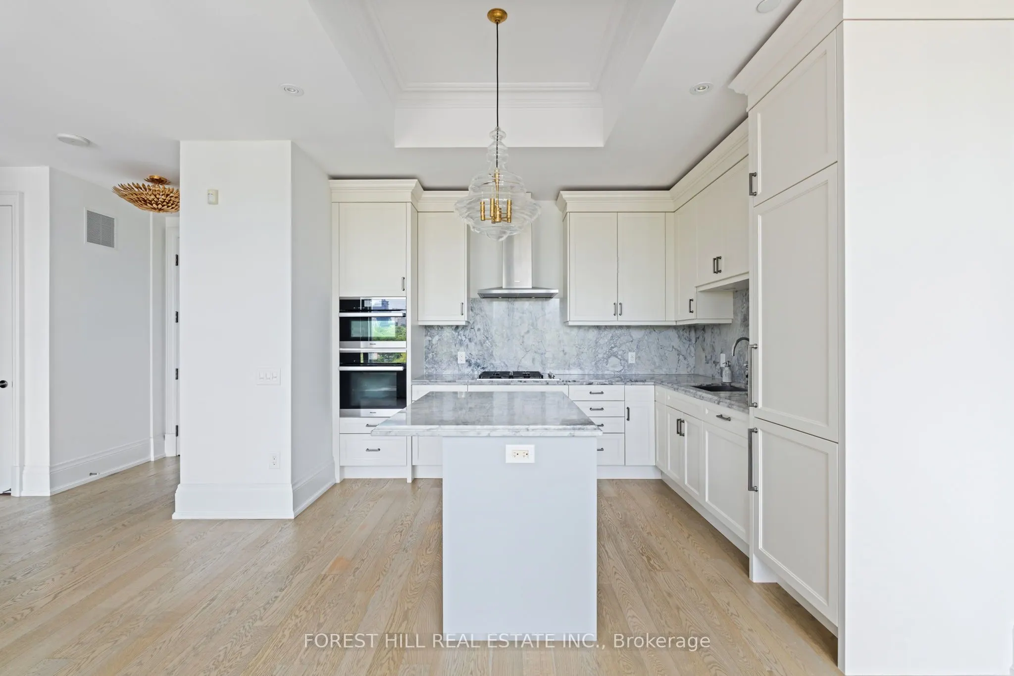 133 Hazelton Avenue, #506