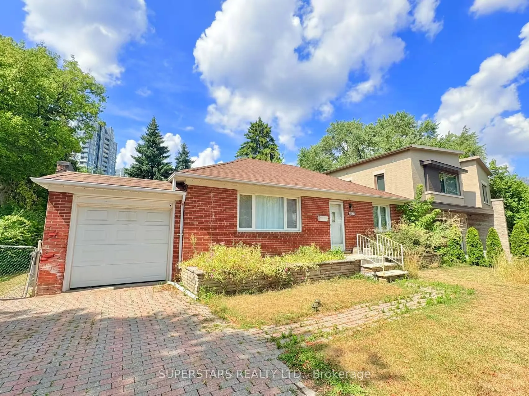 114 Upper Canada Drive