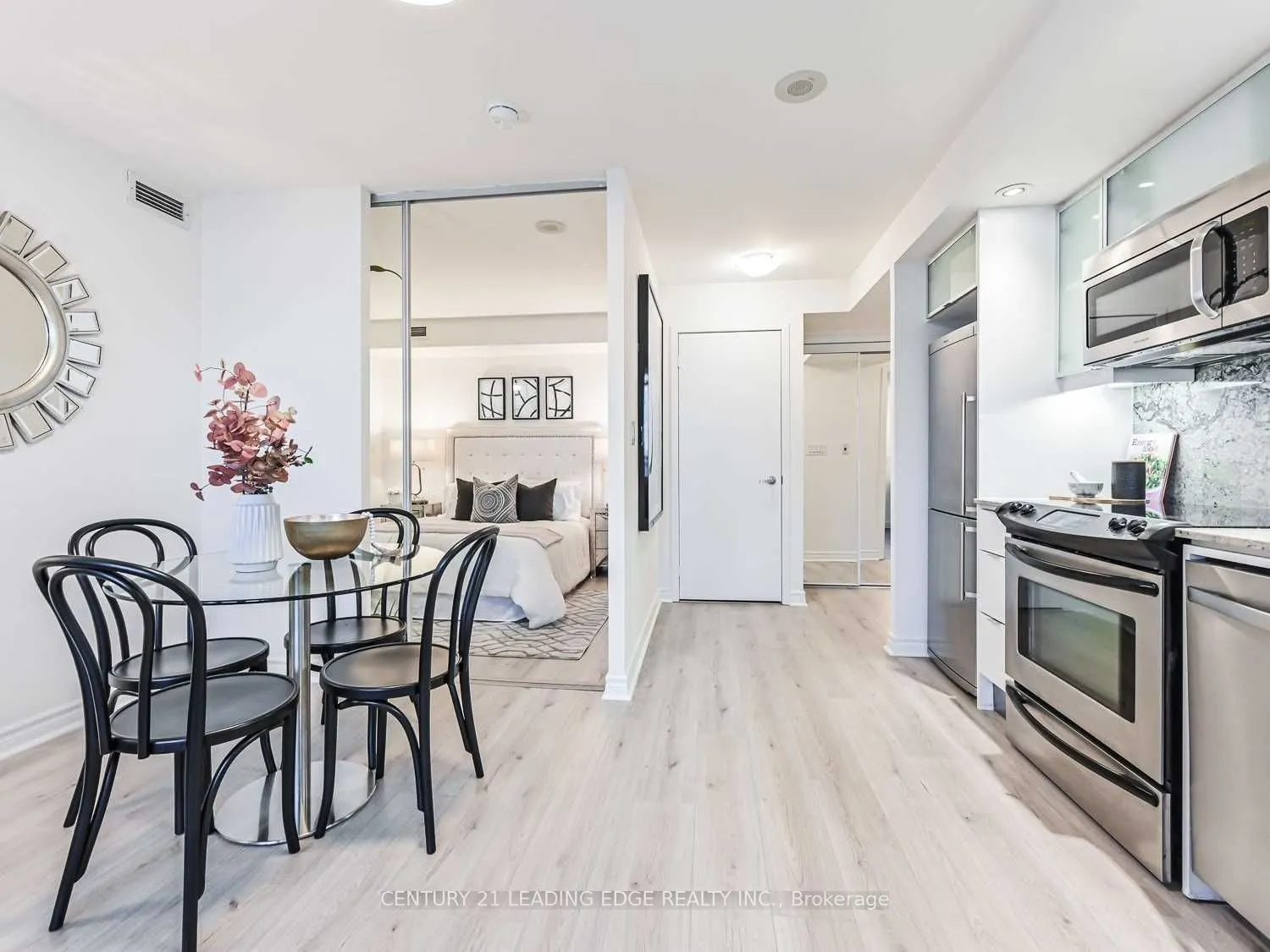 25 TELEGRAM Mews, #4211