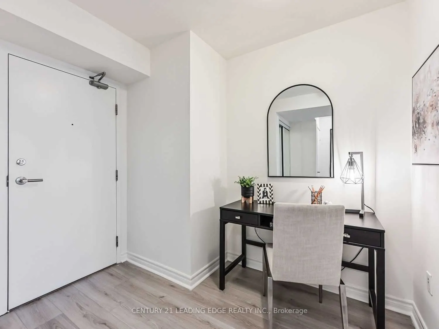 25 TELEGRAM Mews, #4211