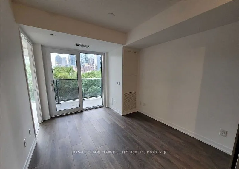 219 Dundas Street E, #1005